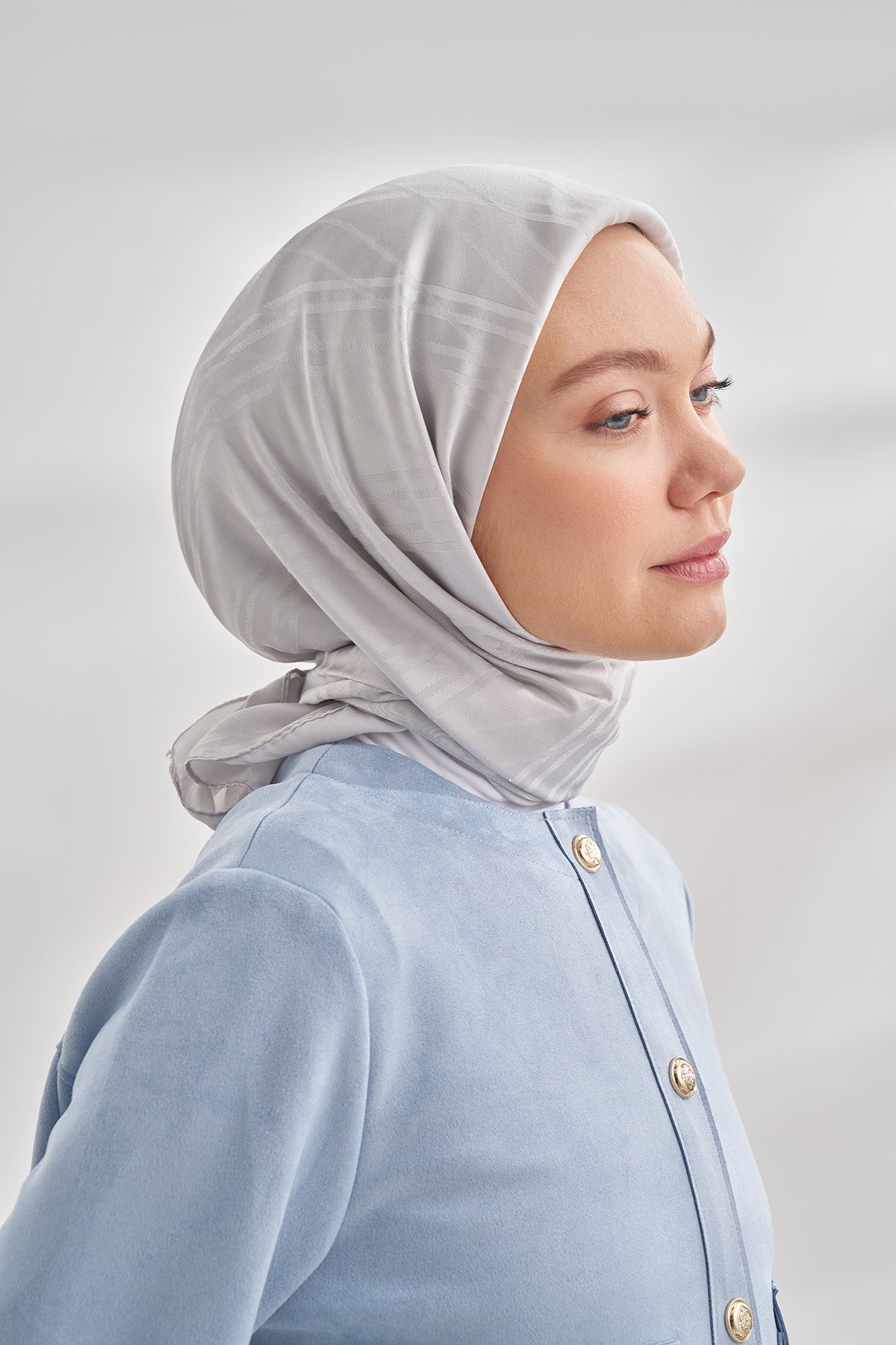 İTALYAN JAKAR ŞERİT DESEN EŞARP - GÜMÜŞ