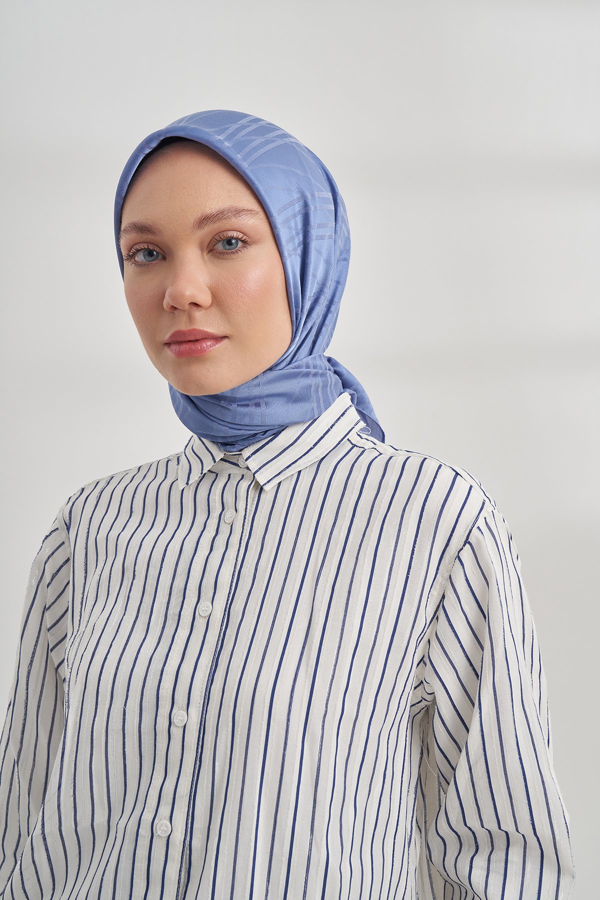 İTALYAN JAKAR ŞERİT DESEN EŞARP - İNDİGO