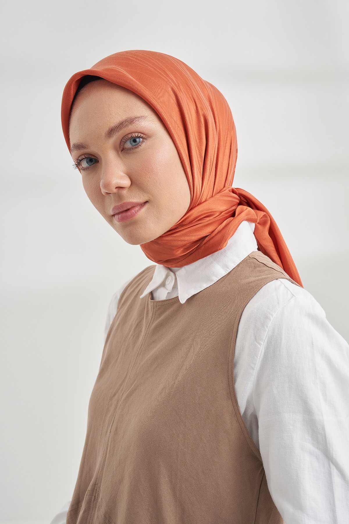 İTALYAN JAKAR ŞERİT DESEN EŞARP - KİREMİT