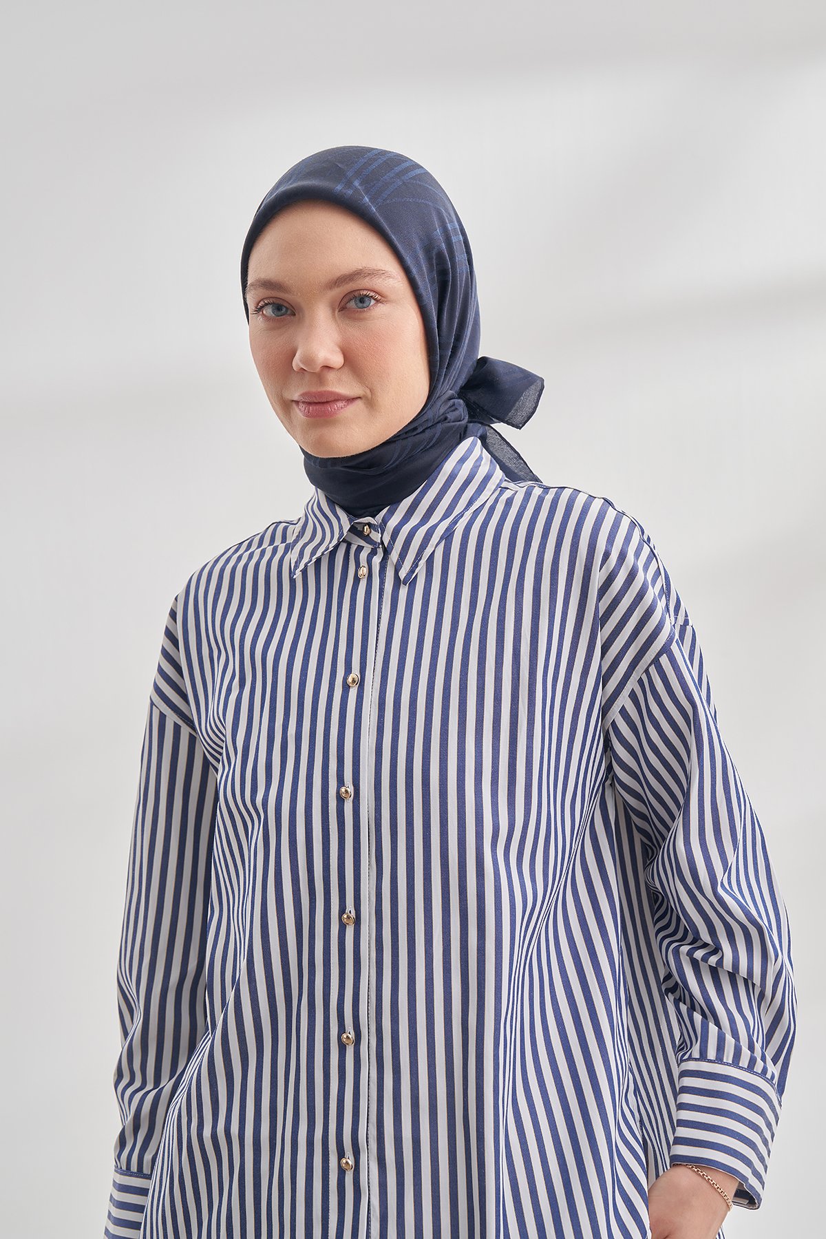 İTALYAN JAKAR ŞERİT DESEN EŞARP - LACİVERT