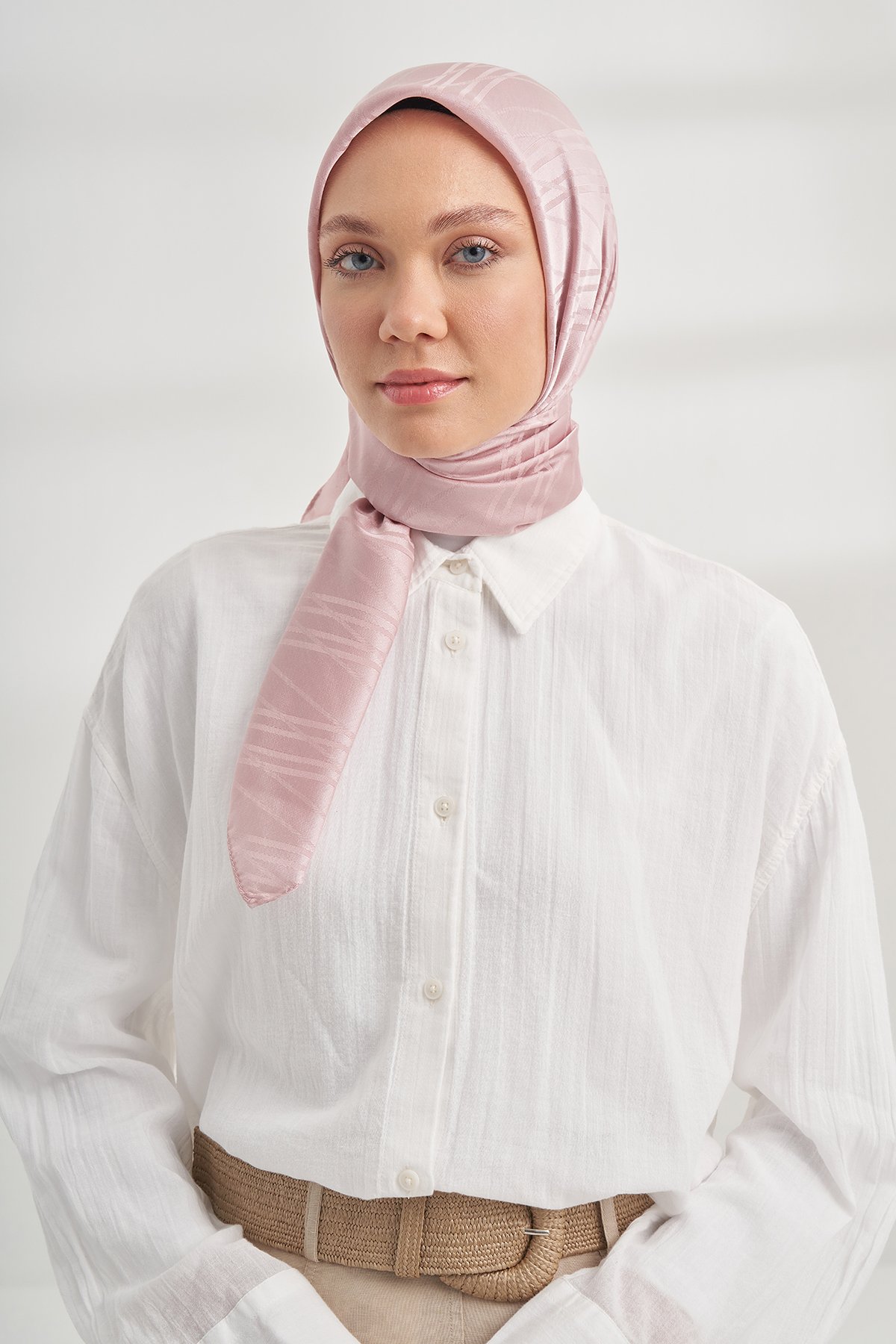 İTALYAN JAKAR ŞERİT DESEN EŞARP - PUDRA