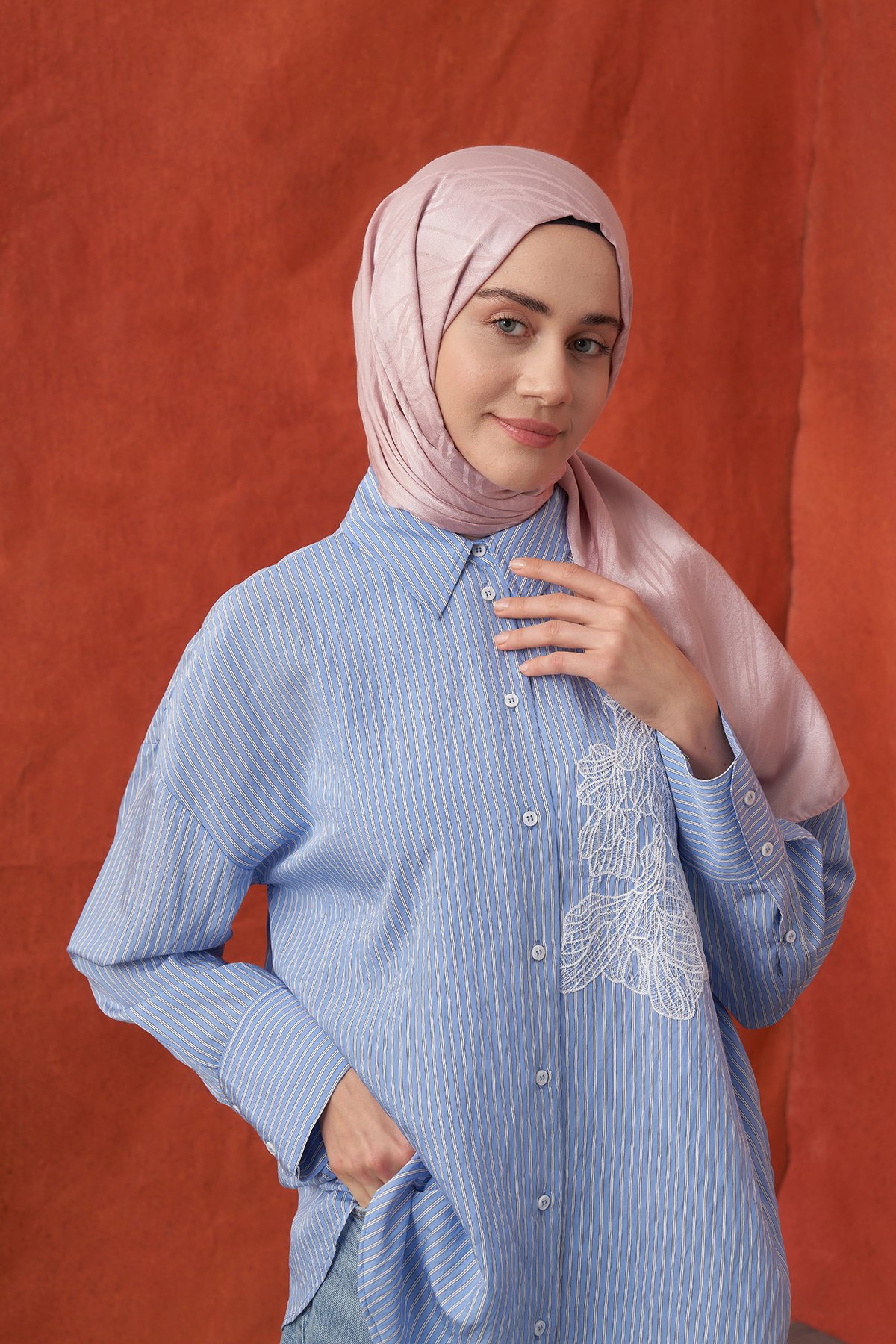 İTALYAN JAKAR ŞERİT DESEN ŞAL -  PUDRA