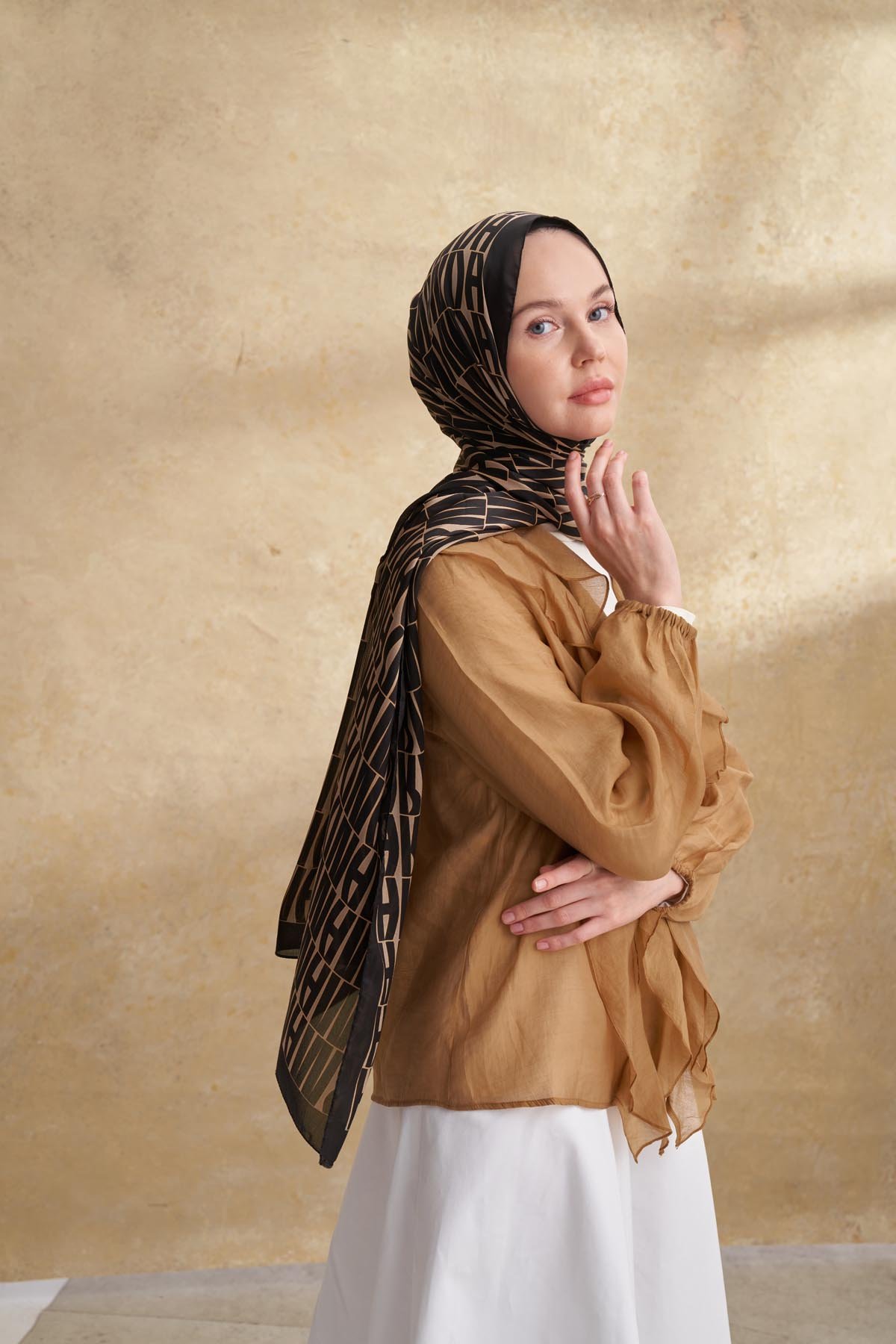 İTHAL VUAL ARMANDA DESEN ŞAL -  SİYAH - DORE