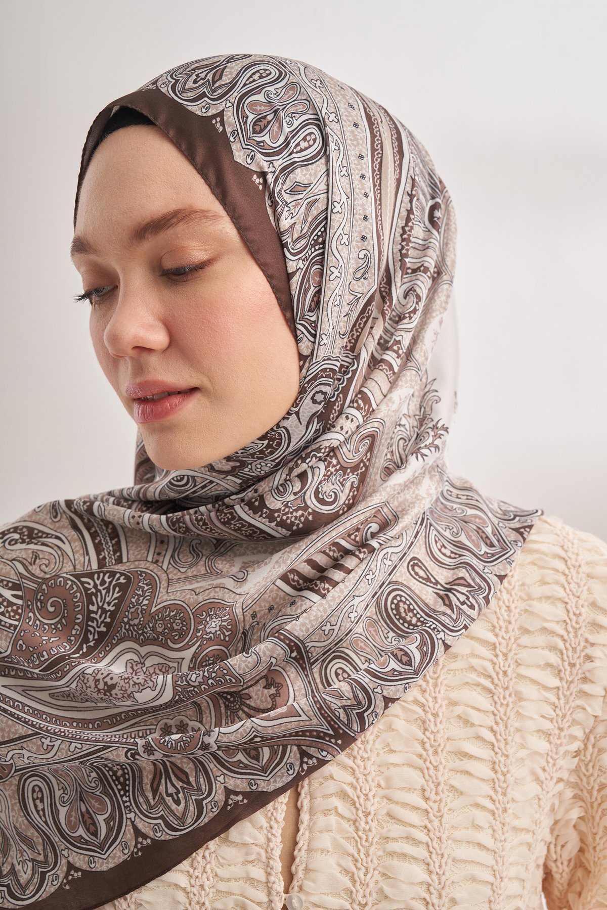 İTHAL VUAL BOHEMIAN DESEN ŞAL - ÇİKOLATA