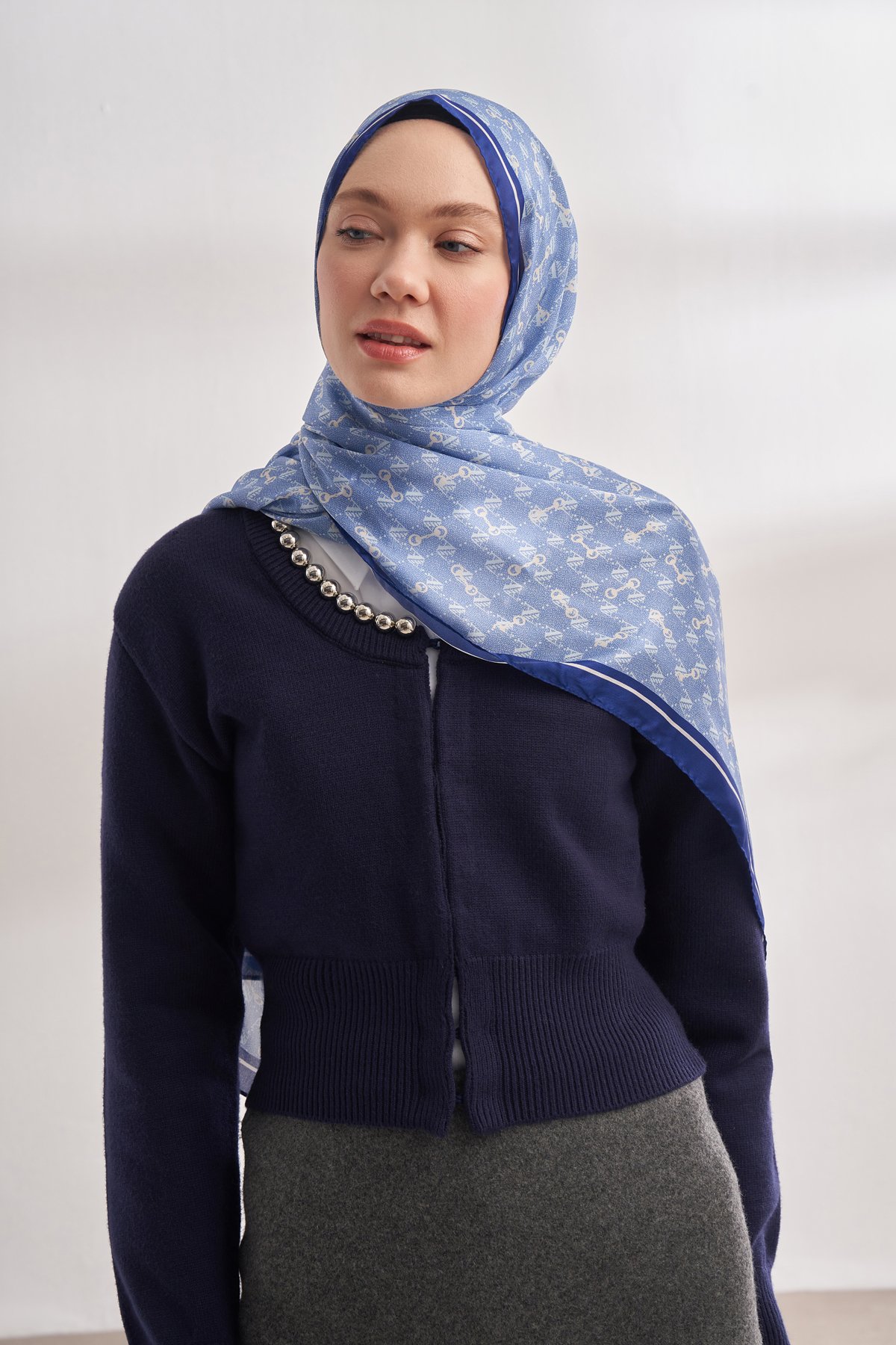 İTHAL VUAL MONOGRAM DESEN ŞAL - BEBE MAVİSİ