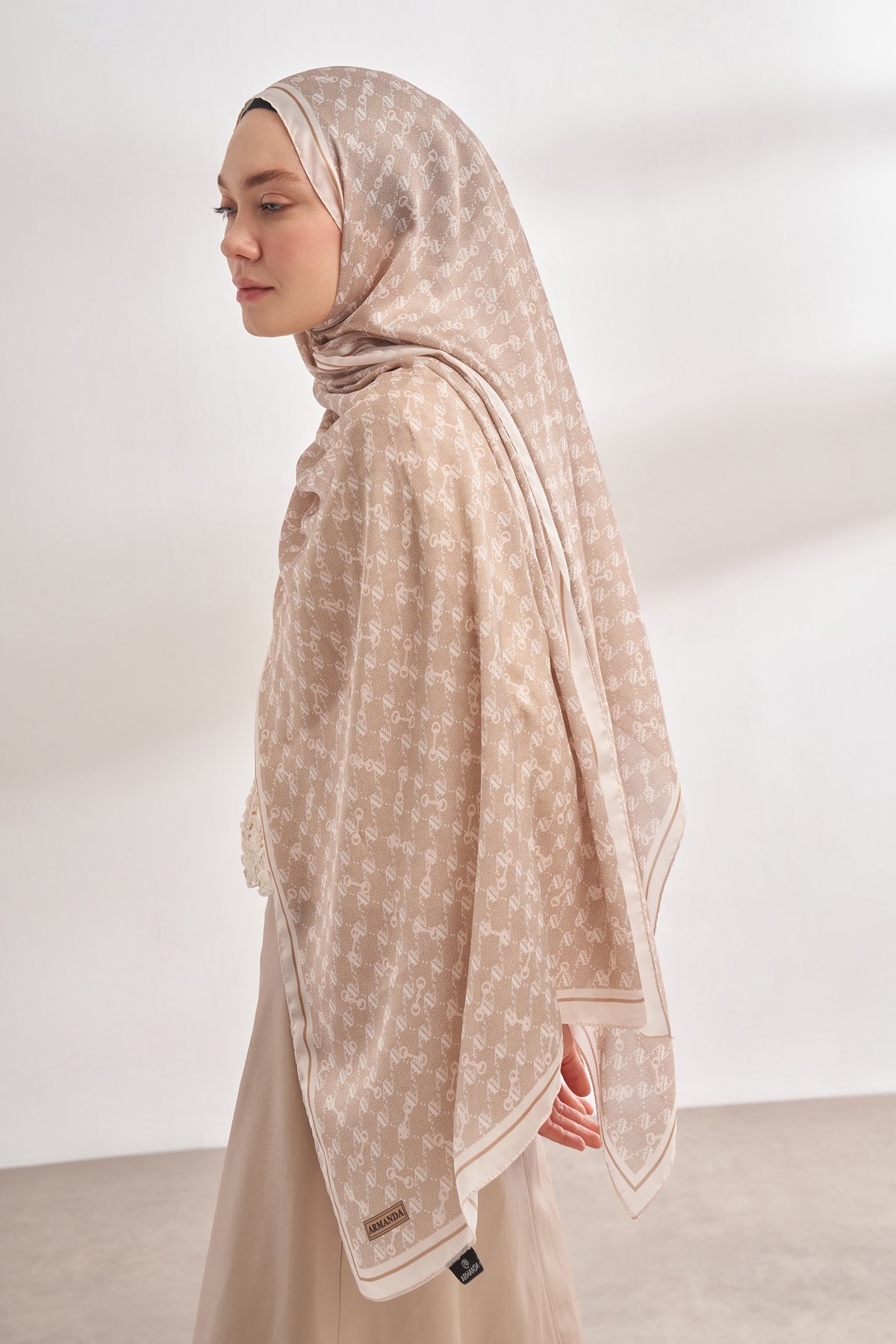 İTHAL VUAL MONOGRAM DESEN ŞAL - TAŞ