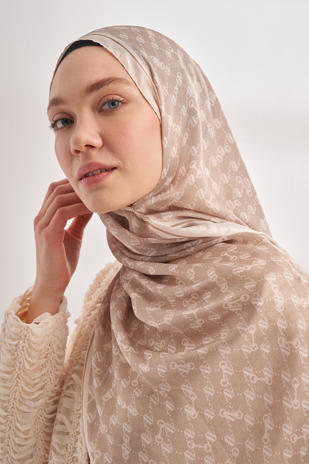 İTHAL VUAL MONOGRAM DESEN ŞAL - TAŞ