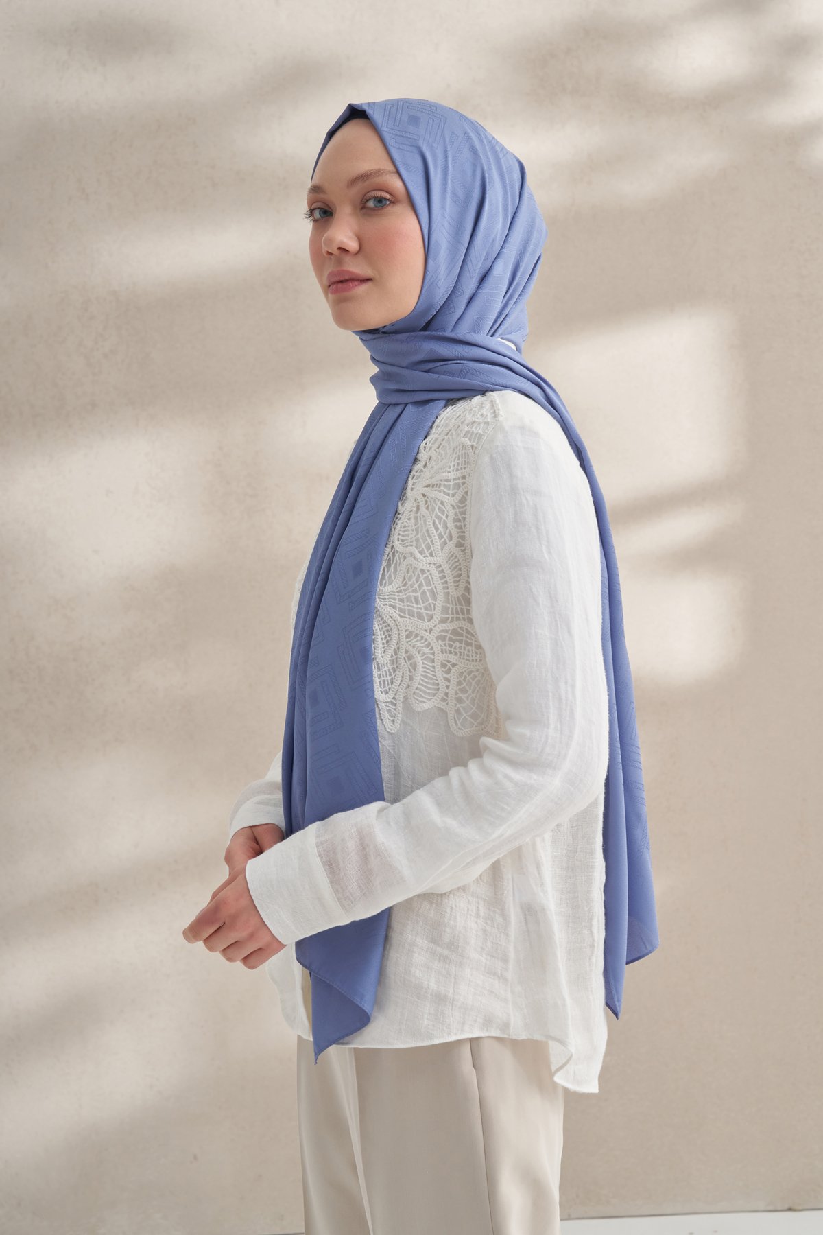 KREP JAKAR KRİSTAL DESEN ŞAL - İNDİGO