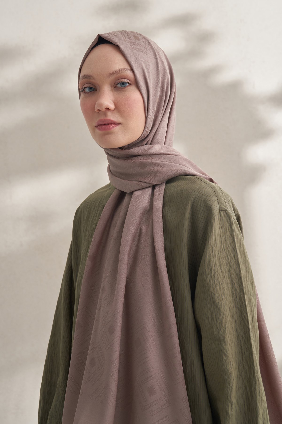 KREP JAKAR KRİSTAL DESEN ŞAL - KOYU VİZON