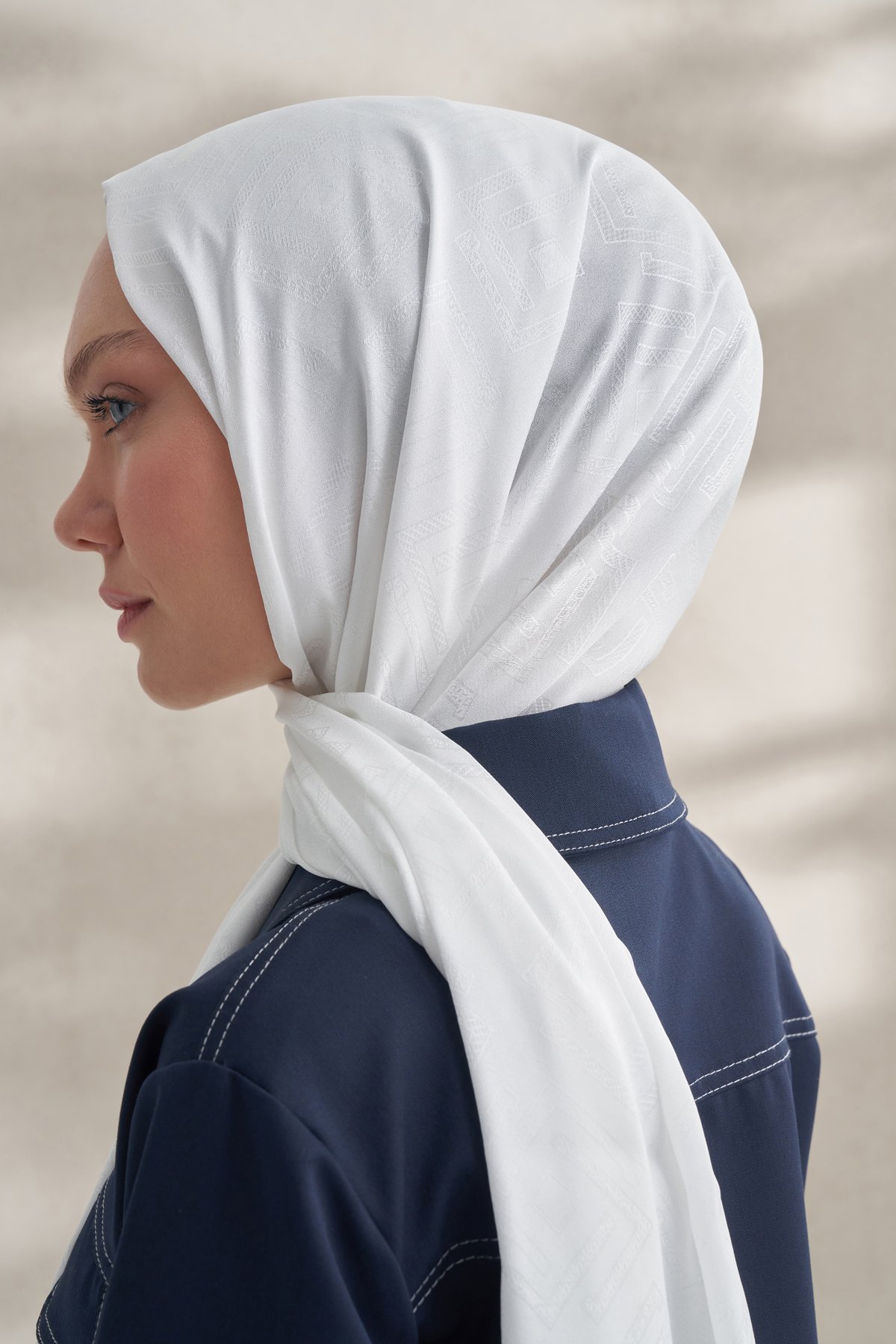 KREP JAKAR KRİSTAL DESEN ŞAL - KREM