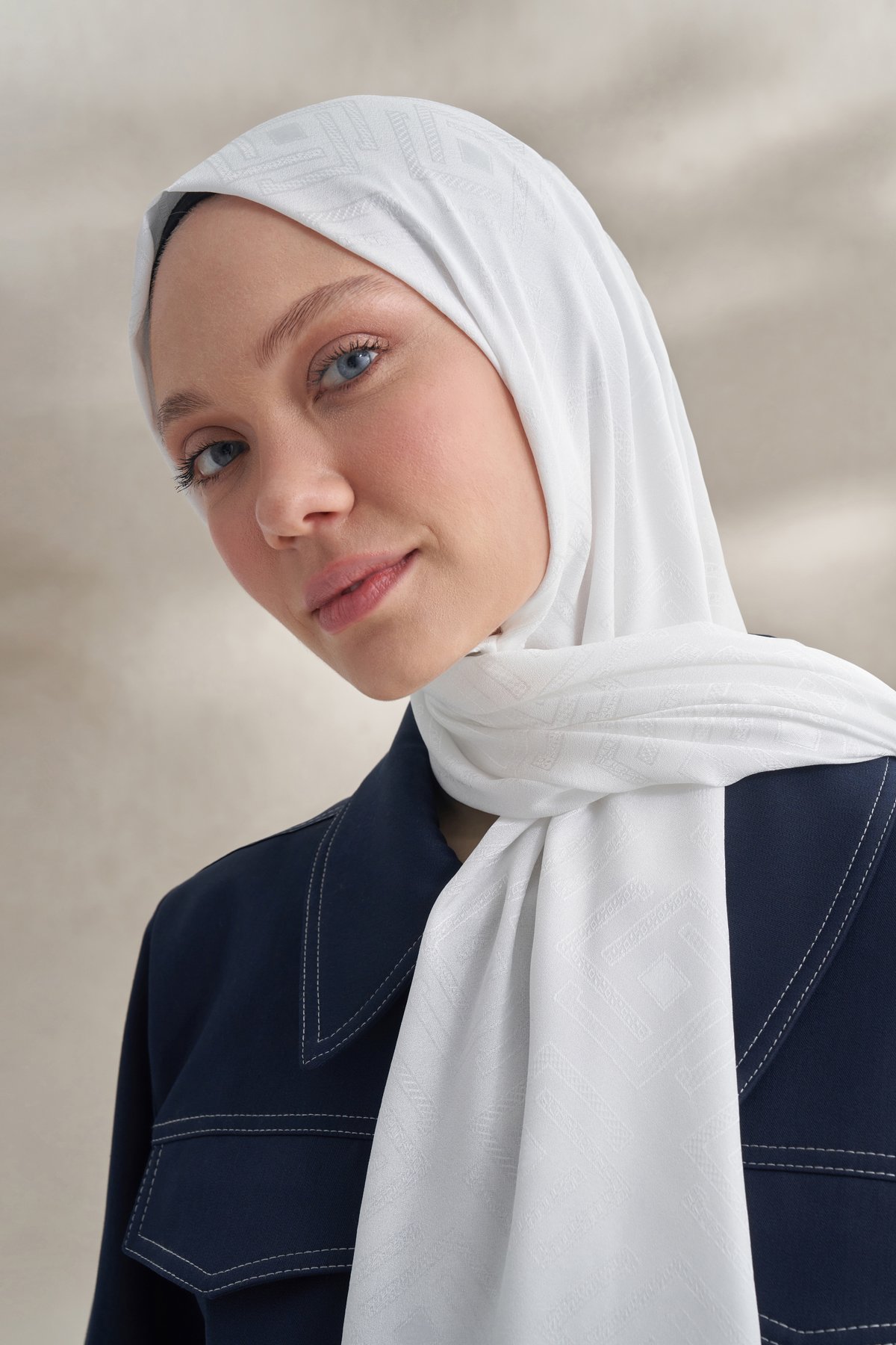 KREP JAKAR KRİSTAL DESEN ŞAL - KREM