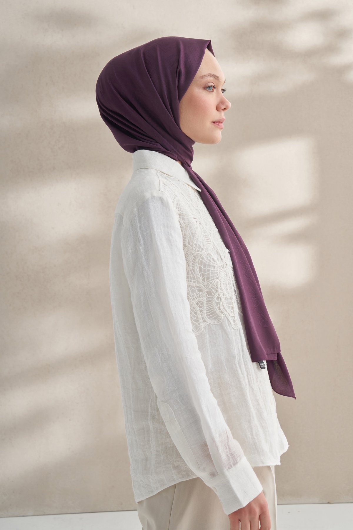 KREP JAKAR KRİSTAL DESEN ŞAL - MÜRDÜM