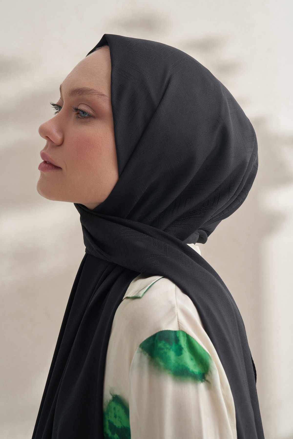 KREP JAKAR KRİSTAL DESEN ŞAL - SİYAH