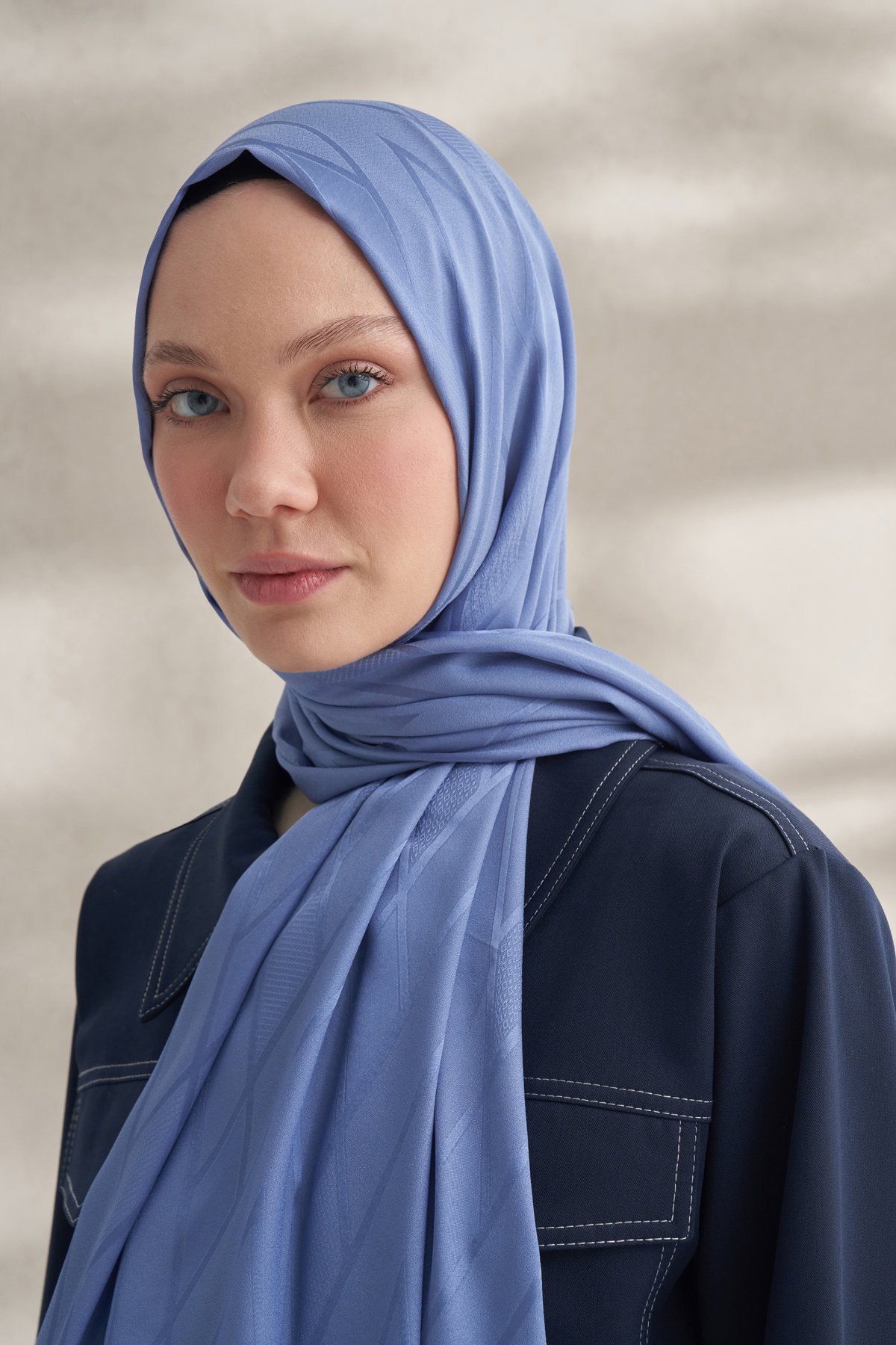 KREP JAKAR PRİZMA DESEN ŞAL -  İNDİGO