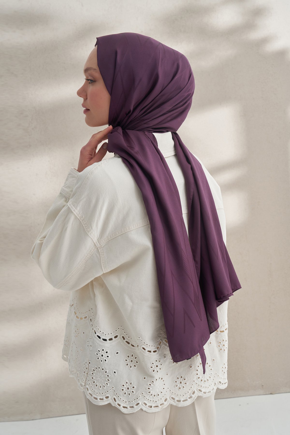 KREP JAKAR PRİZMA DESEN ŞAL -  MÜRDÜM