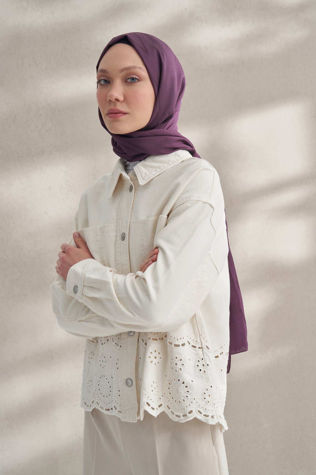 KREP JAKAR PRİZMA DESEN ŞAL -  MÜRDÜM