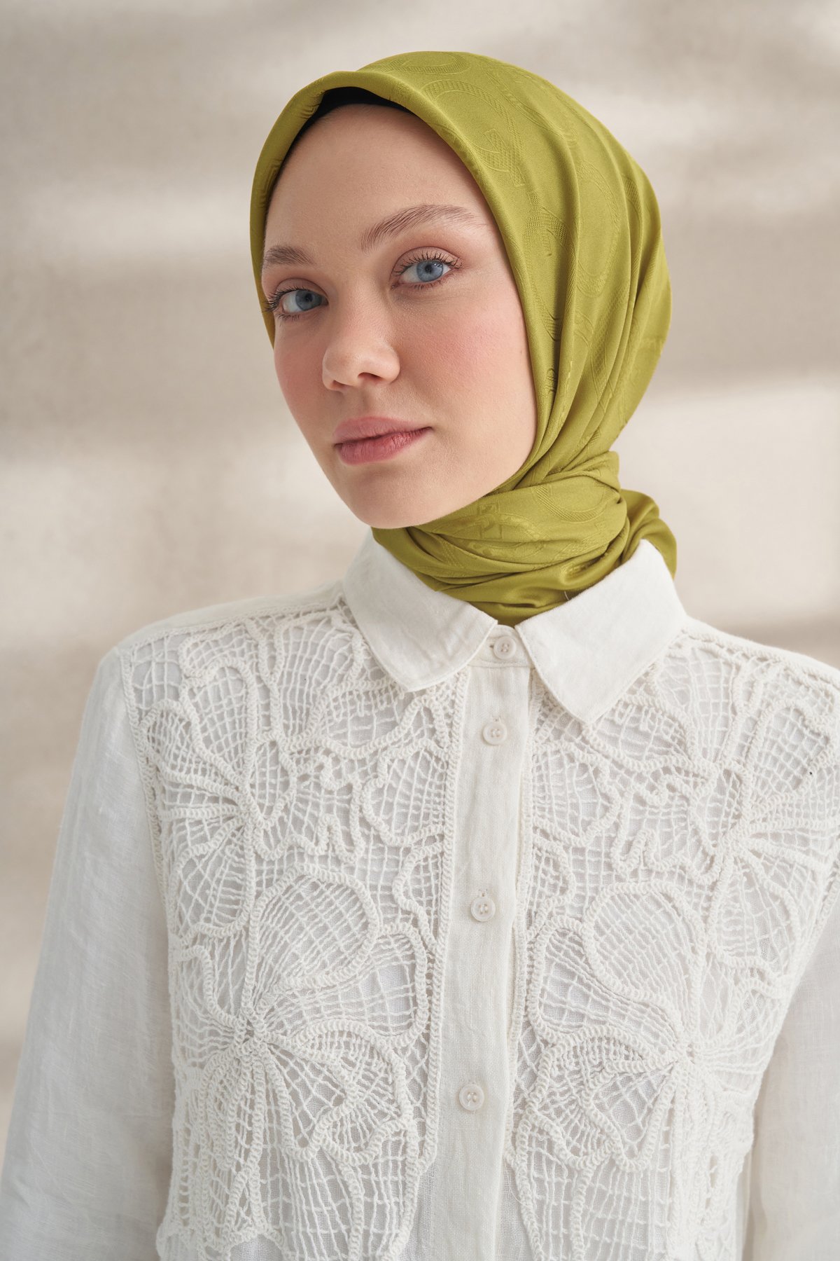 KREP JAKAR Q DESEN EŞARP -  YAĞ YEŞİLİ