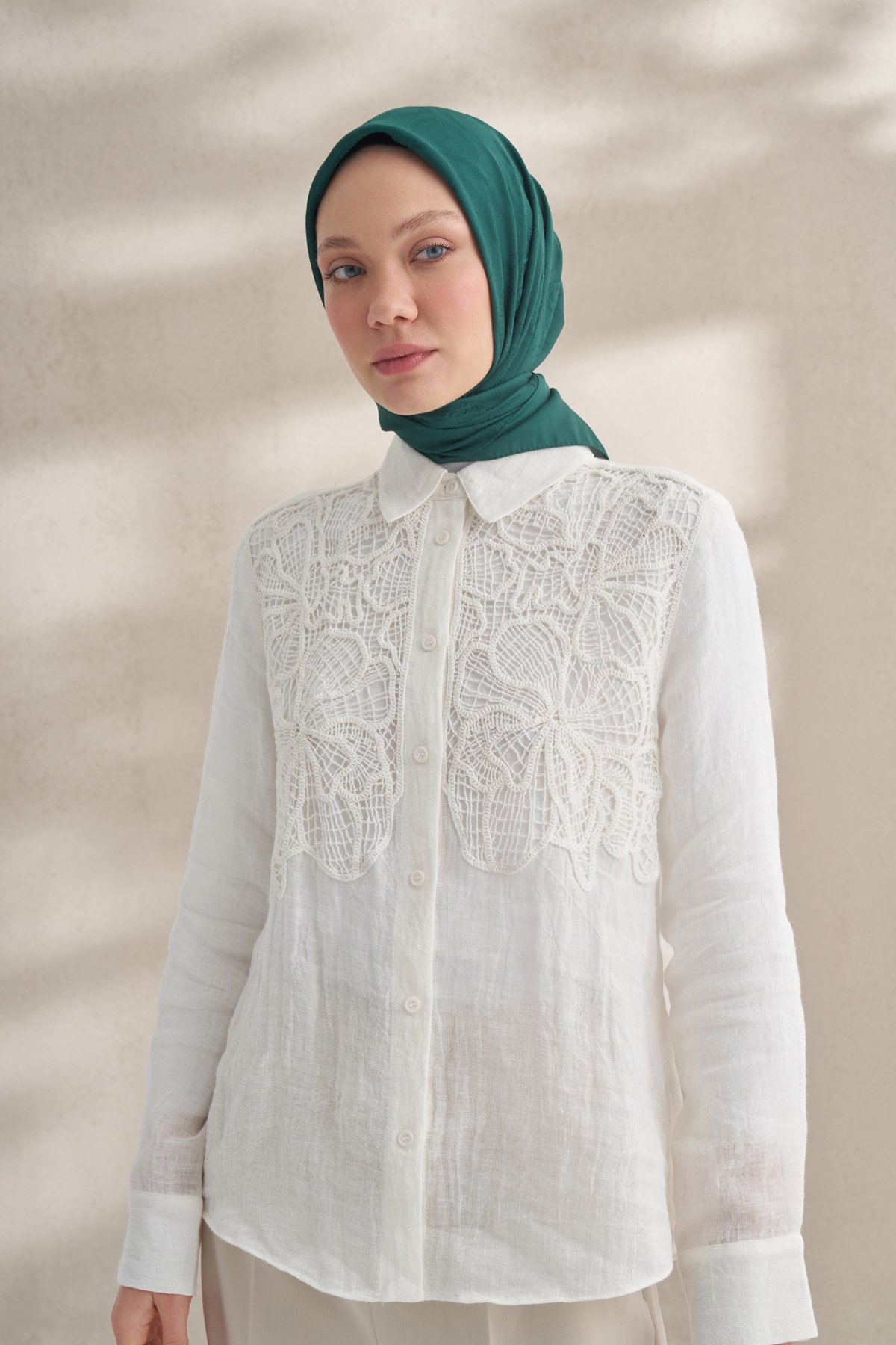 KREP JAKAR Q DESEN EŞARP -  ZÜMRÜT