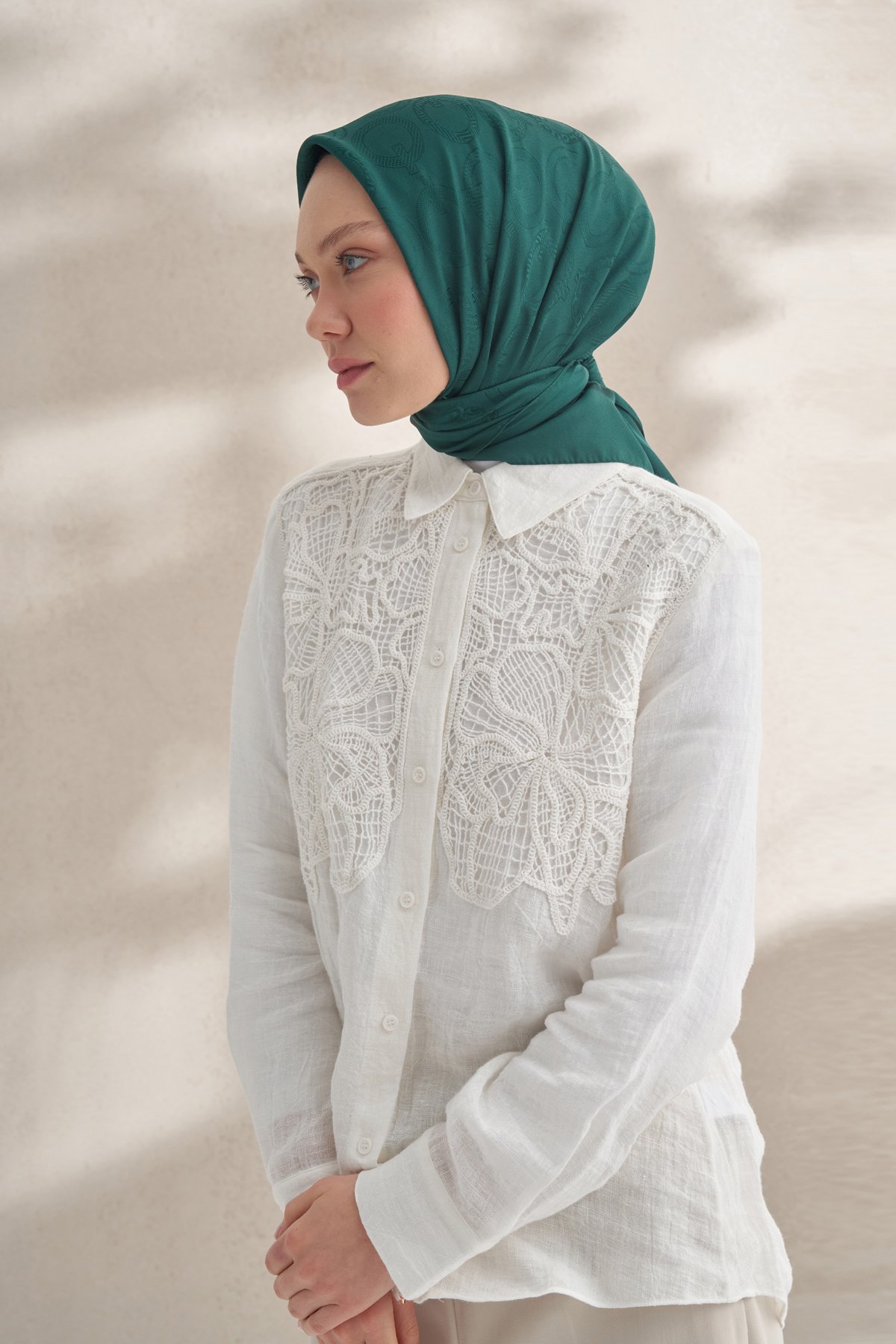 KREP JAKAR Q DESEN EŞARP -  ZÜMRÜT