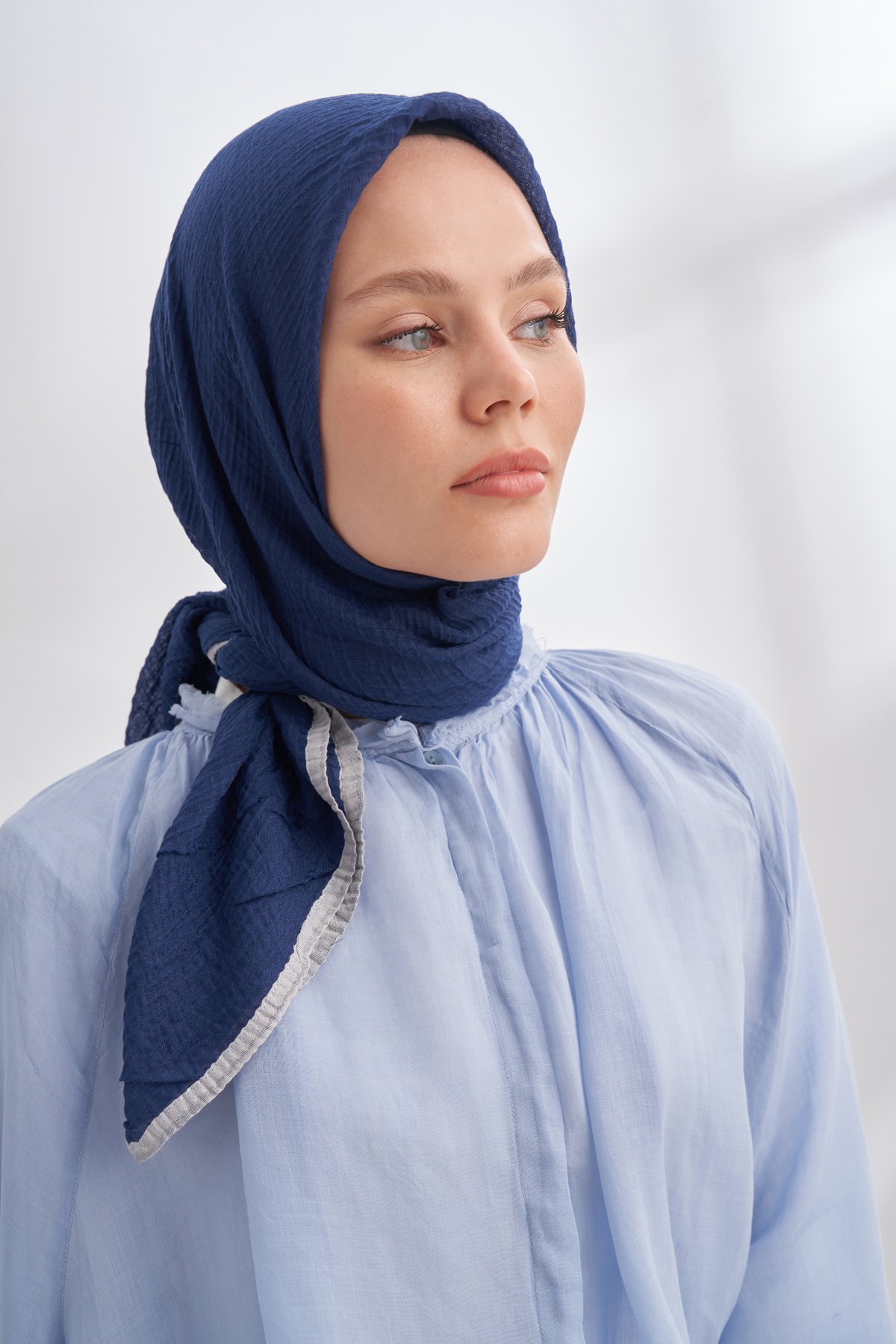 MÜSLİN BİYELİ EŞARP - GECE MAVİSİ