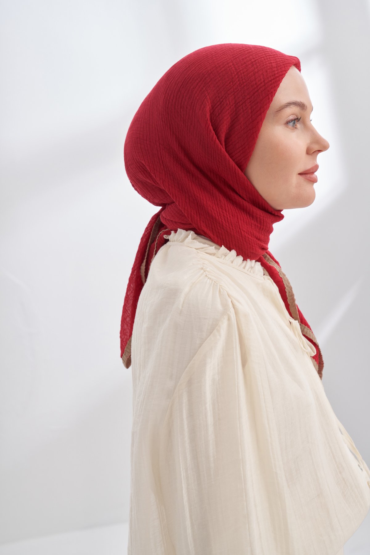 MÜSLİN BİYELİ EŞARP - KOYU KIRMIZI