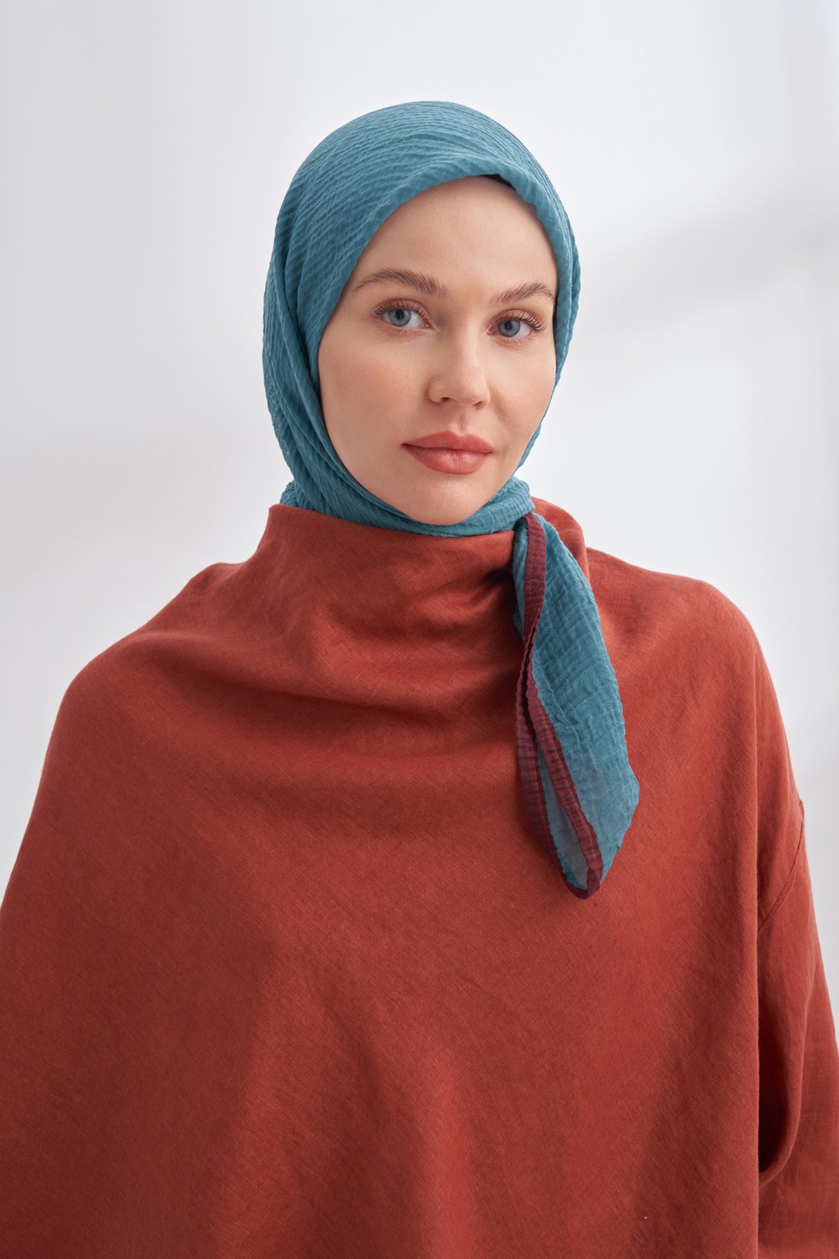 MÜSLİN BİYELİ EŞARP - PETROL