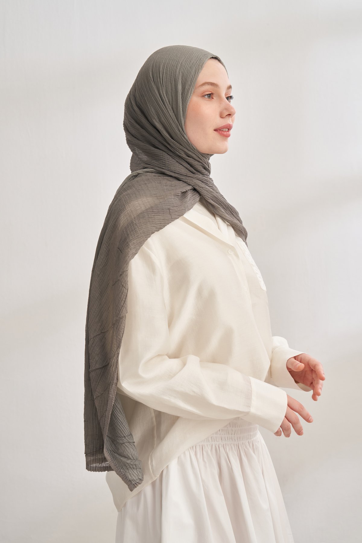 MÜSLİN DEGRADE BİYELİ ŞAL - HAKİ - ÇAĞLA YEŞİLİ