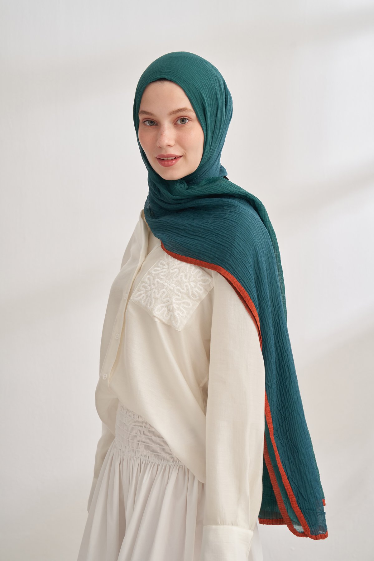 MÜSLİN DEGRADE BİYELİ ŞAL - ZÜMRÜT