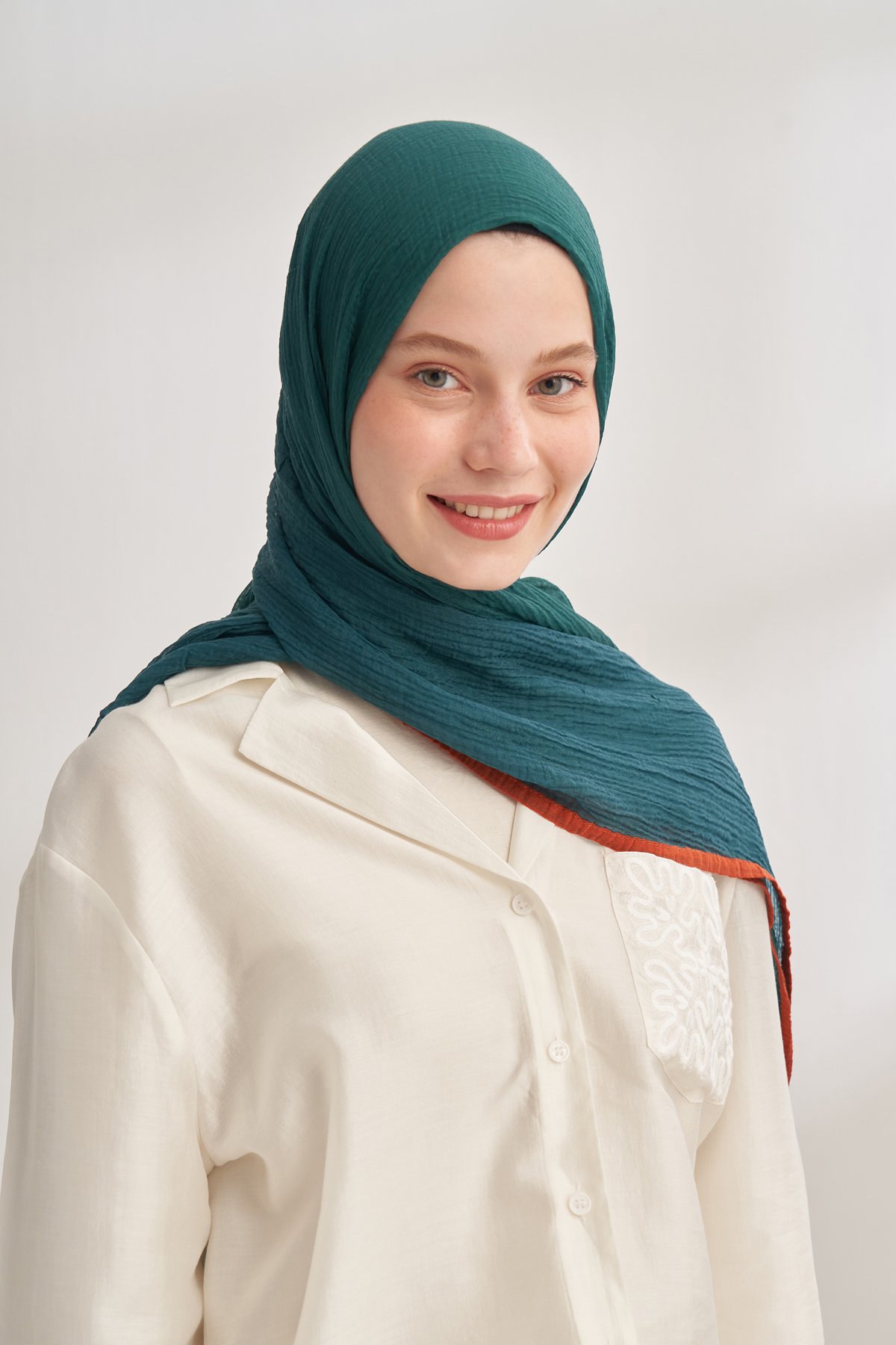 MÜSLİN DEGRADE BİYELİ ŞAL - ZÜMRÜT