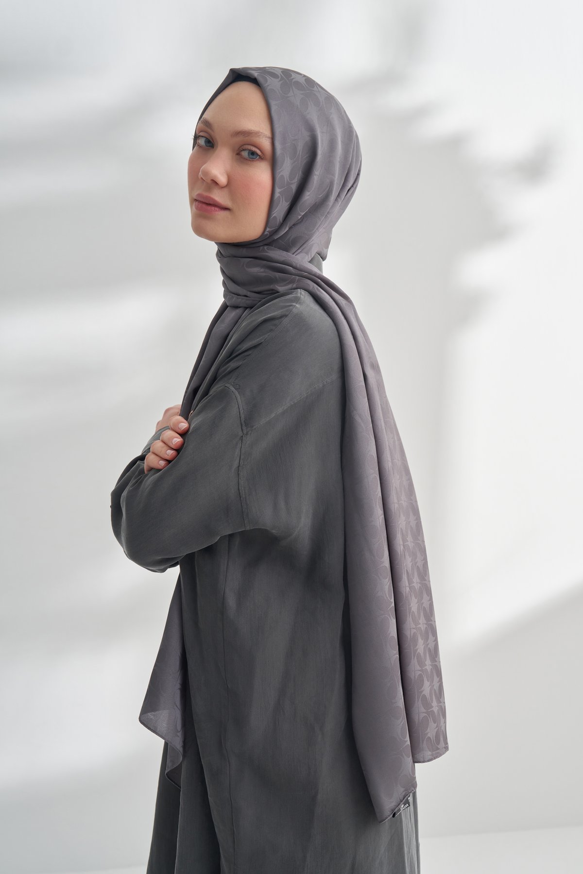 NANYA JAKAR RÜZGARGÜLÜ DESEN ŞAL - FÜME