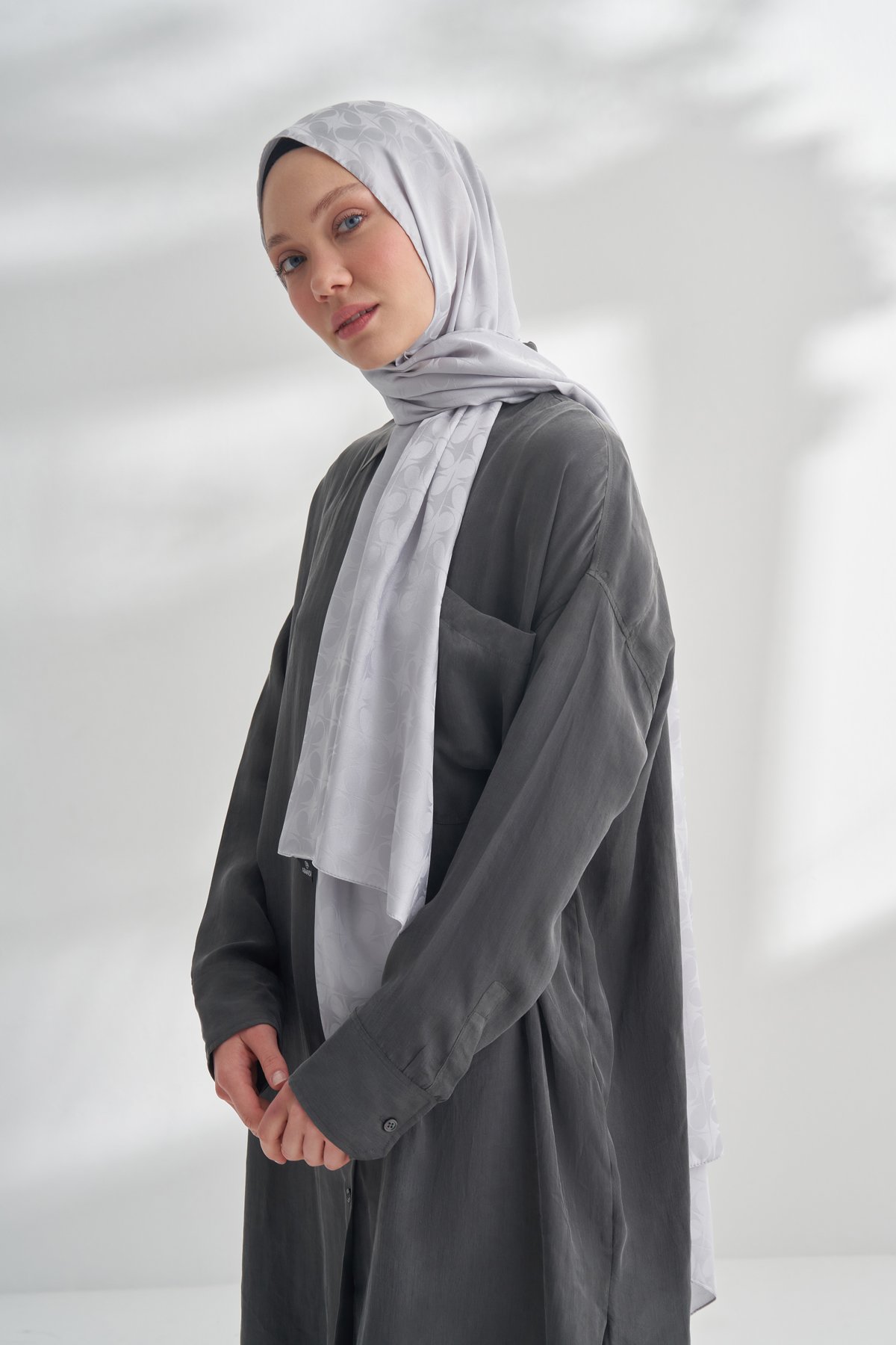 NANYA JAKAR RÜZGARGÜLÜ DESEN ŞAL - GÜMÜŞ