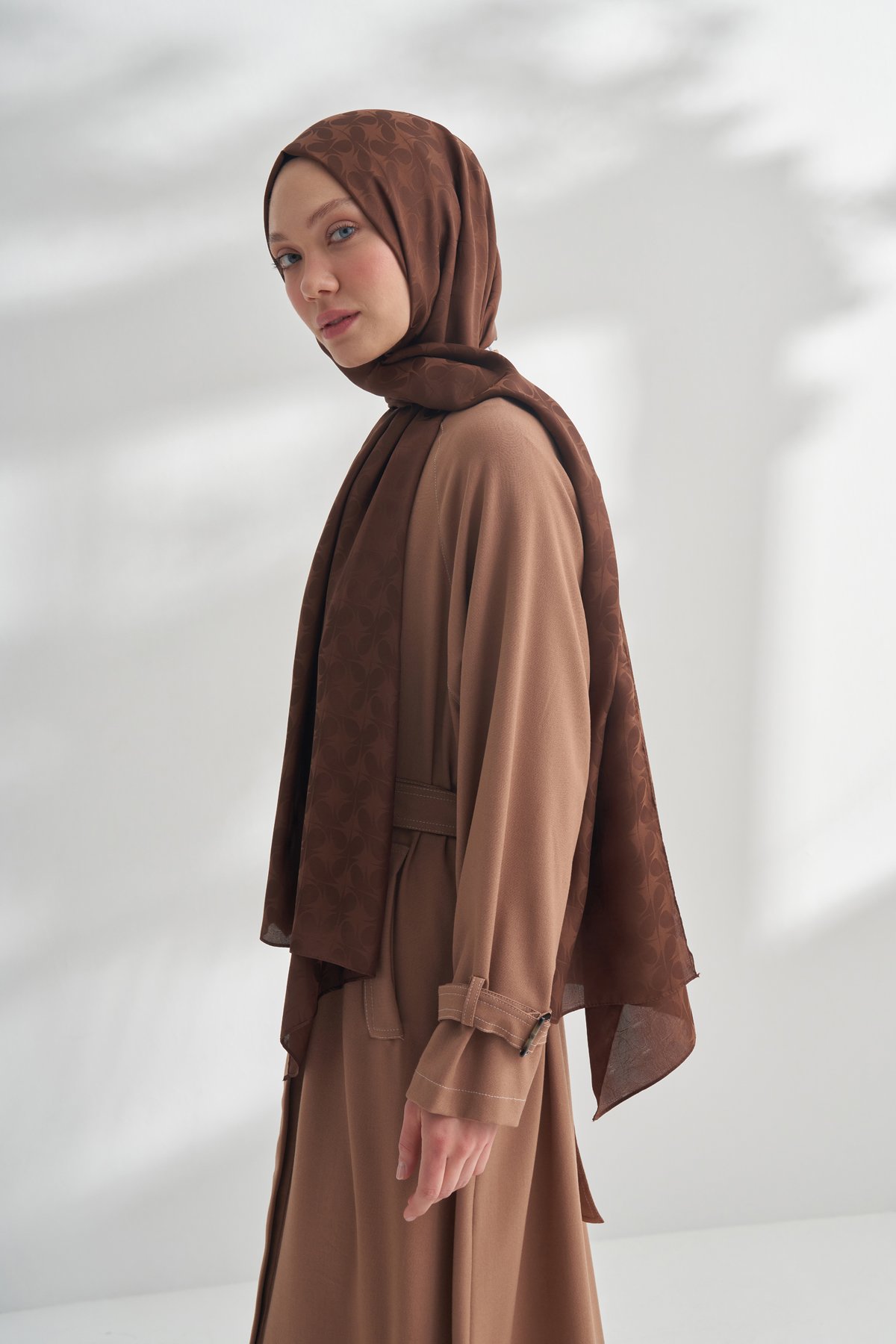 NANYA JAKAR RÜZGARGÜLÜ DESEN ŞAL - KAHVE