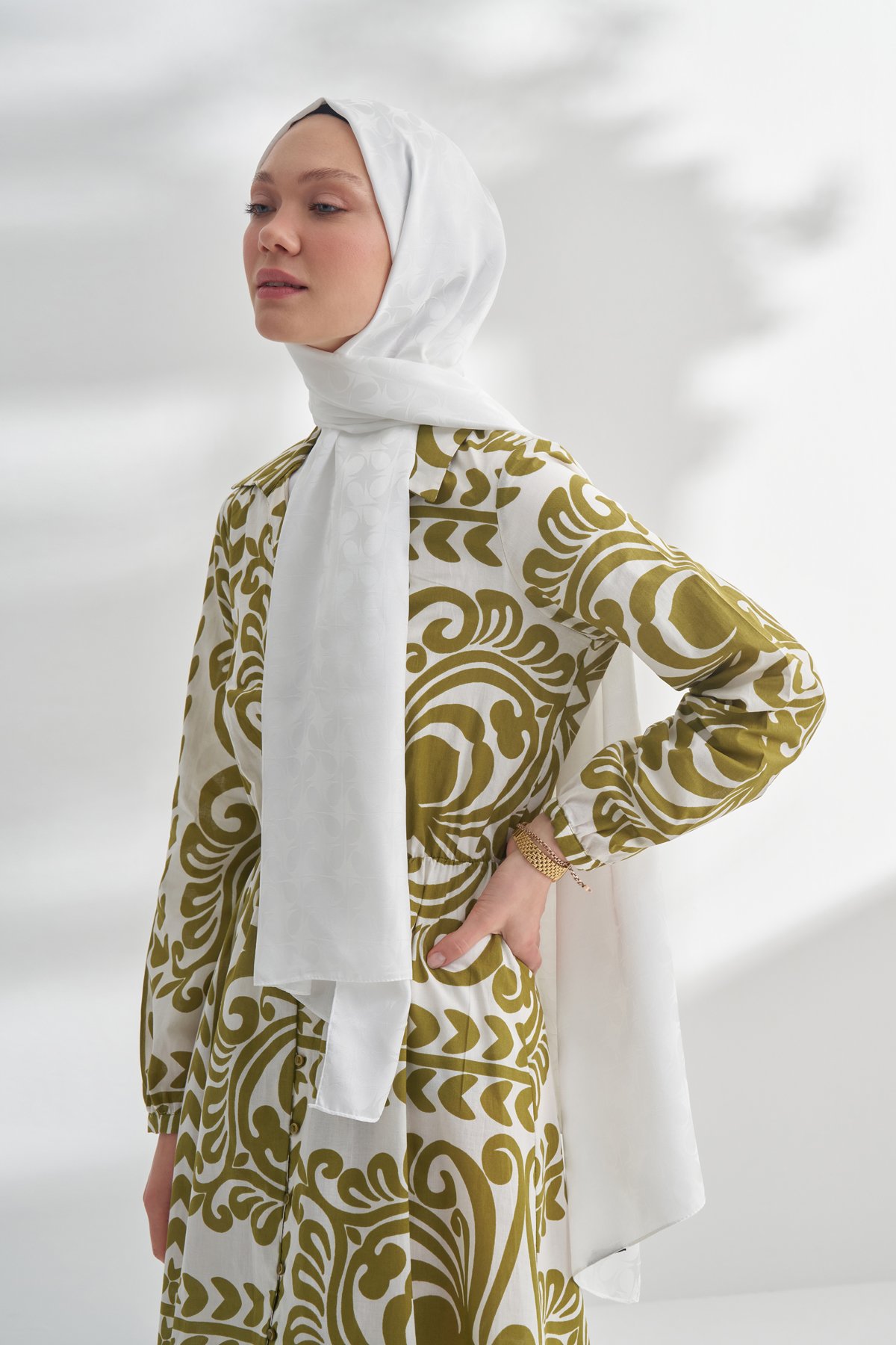 NANYA JAKAR RÜZGARGÜLÜ DESEN ŞAL - KREM