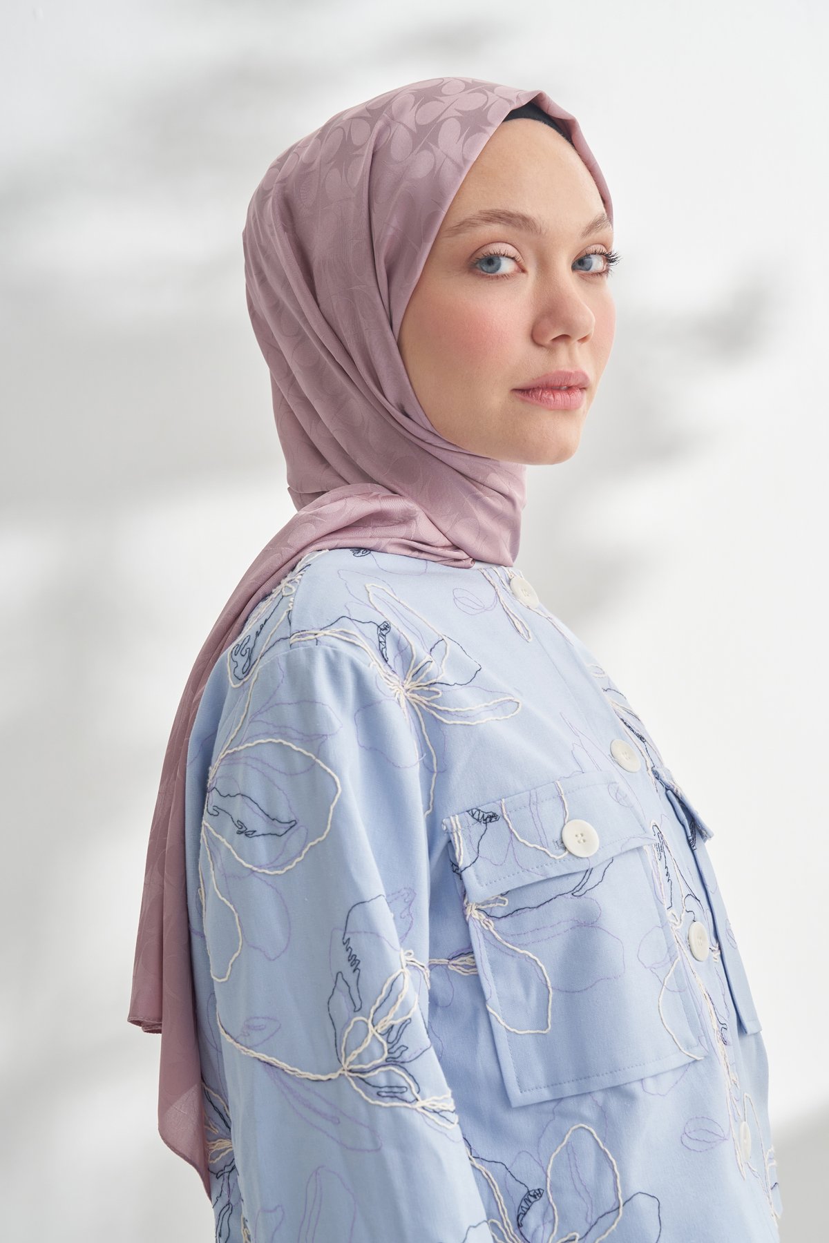 NANYA JAKAR RÜZGARGÜLÜ DESEN ŞAL - SİSLİ PUDRA