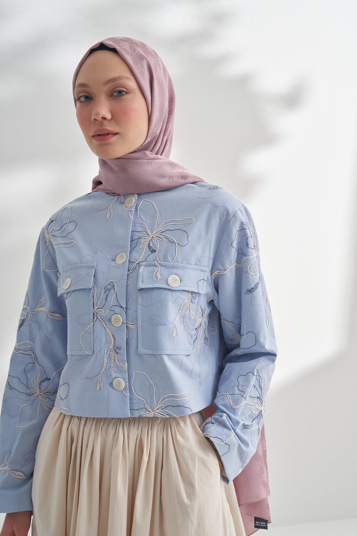 NANYA JAKAR RÜZGARGÜLÜ DESEN ŞAL - SİSLİ PUDRA