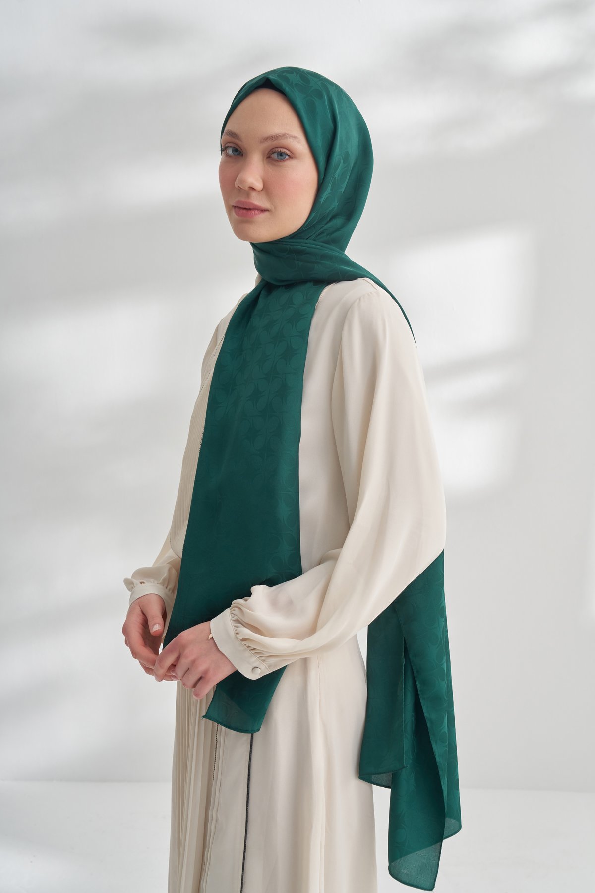 NANYA JAKAR RÜZGARGÜLÜ DESEN ŞAL - ZÜMRÜT