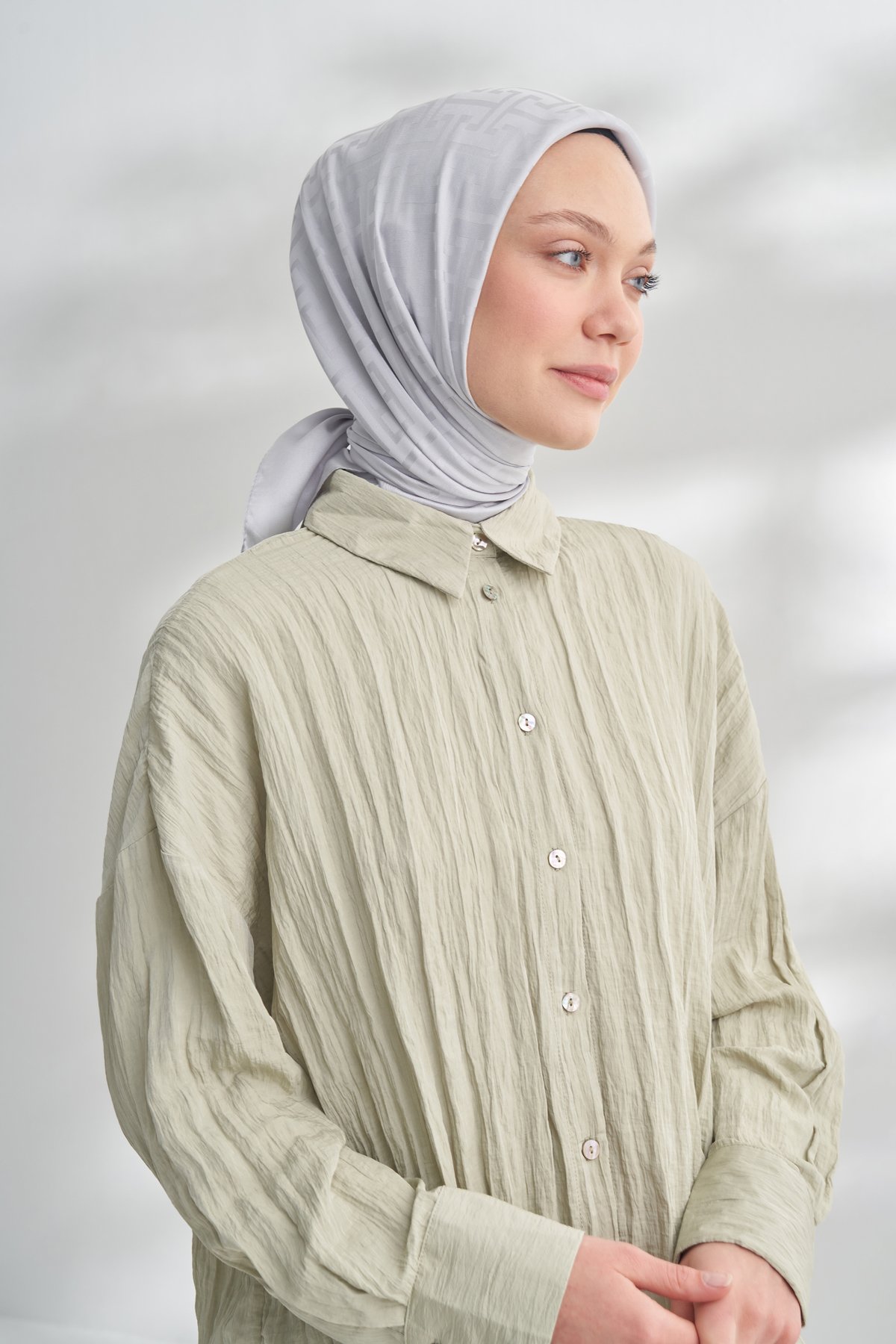 NANYA JAKAR T DESEN EŞARP - GÜMÜŞ