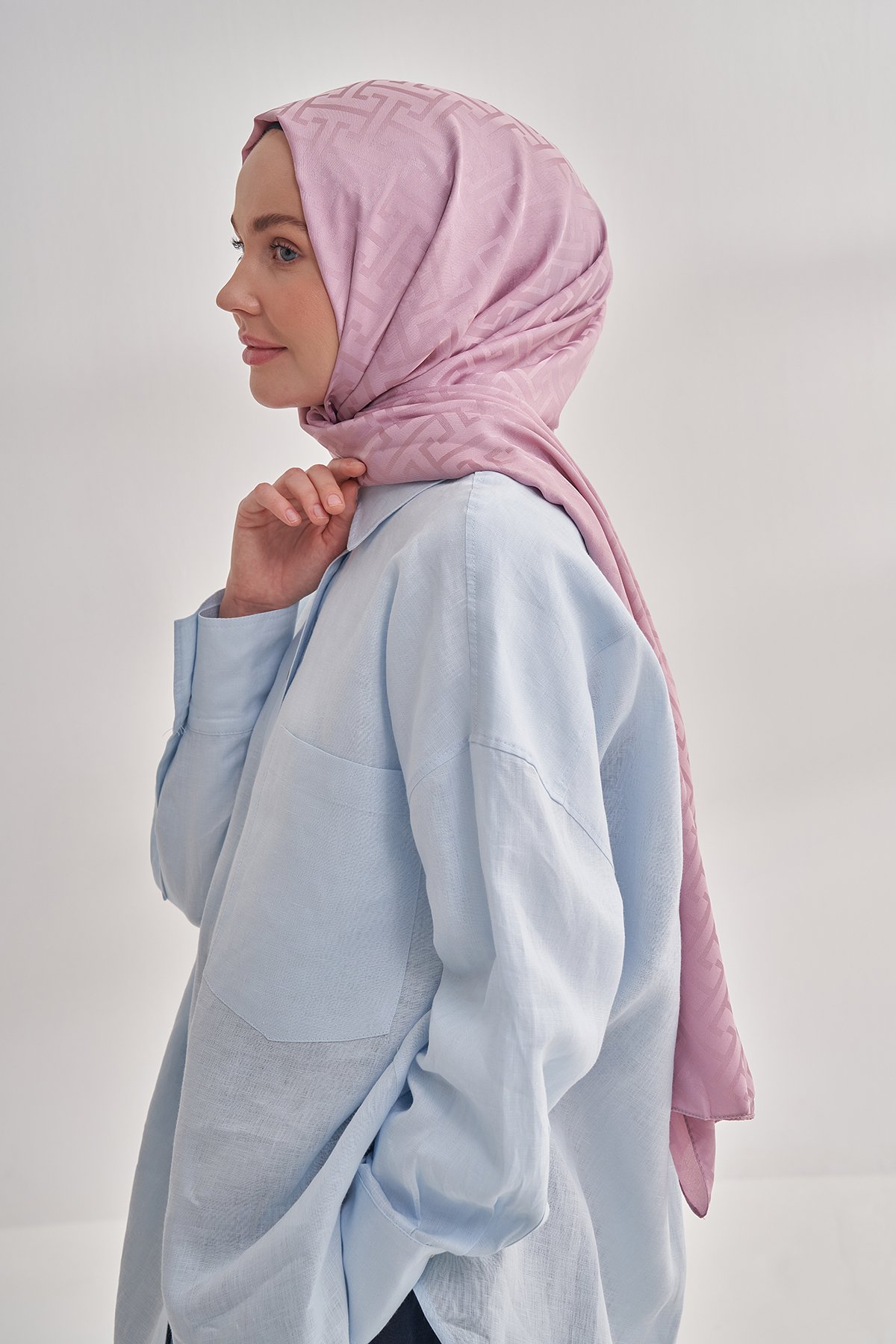 NANYA JAKAR T DESEN ŞAL - PUDRA
