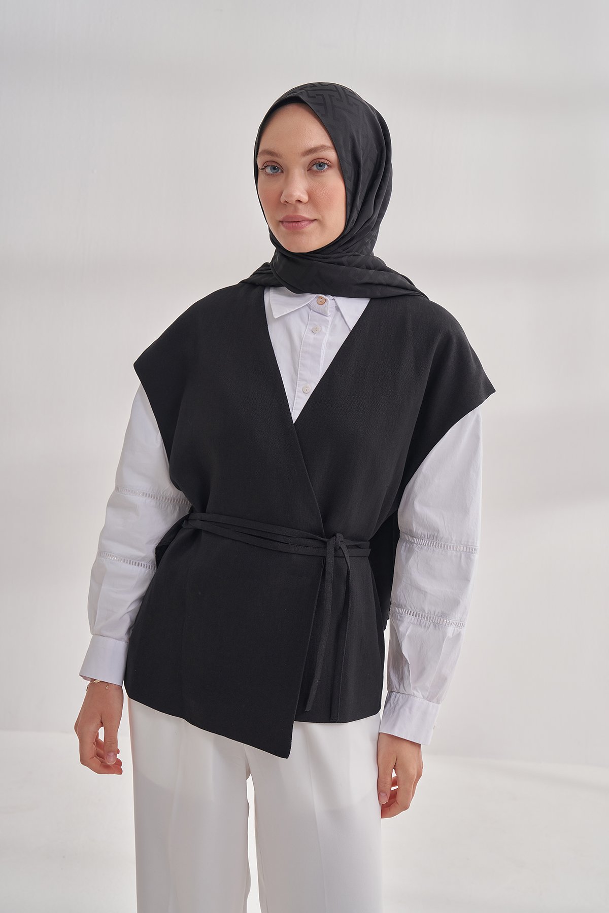NANYA JAKAR T DESEN ŞAL - SİYAH