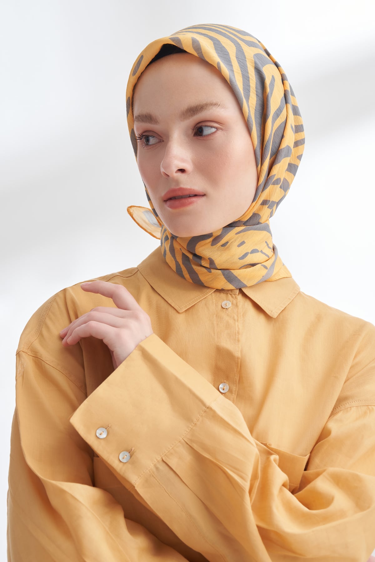 NOMADIC LINES DESEN THE TENCEL EDIT EŞARP  - GRİ - SARI