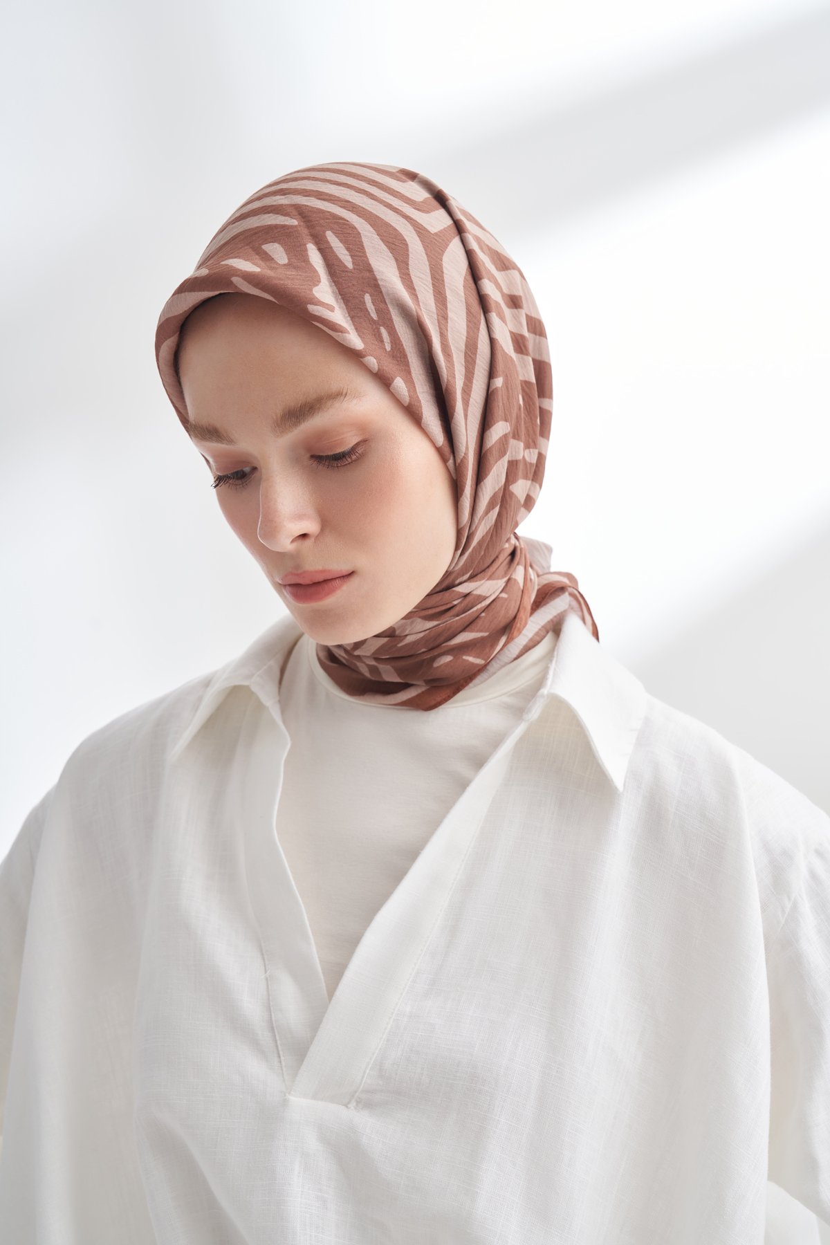 NOMADIC LINES DESEN THE TENCEL EDIT EŞARP  - SÜTLÜ KAHVE