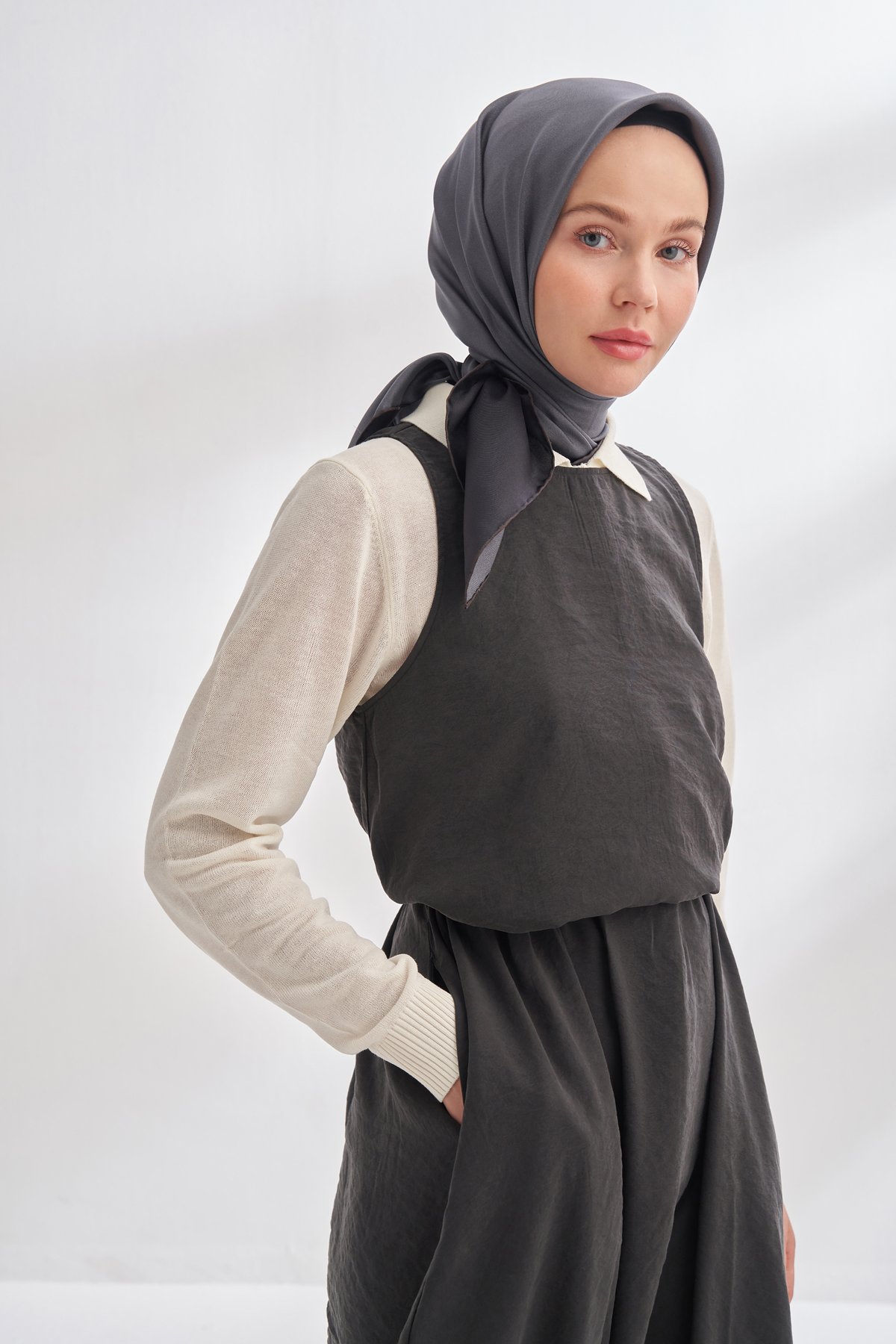 PREMIUM ÇİFT TARAFLI TWILL İPEK EŞARP - SİYAH - FÜME