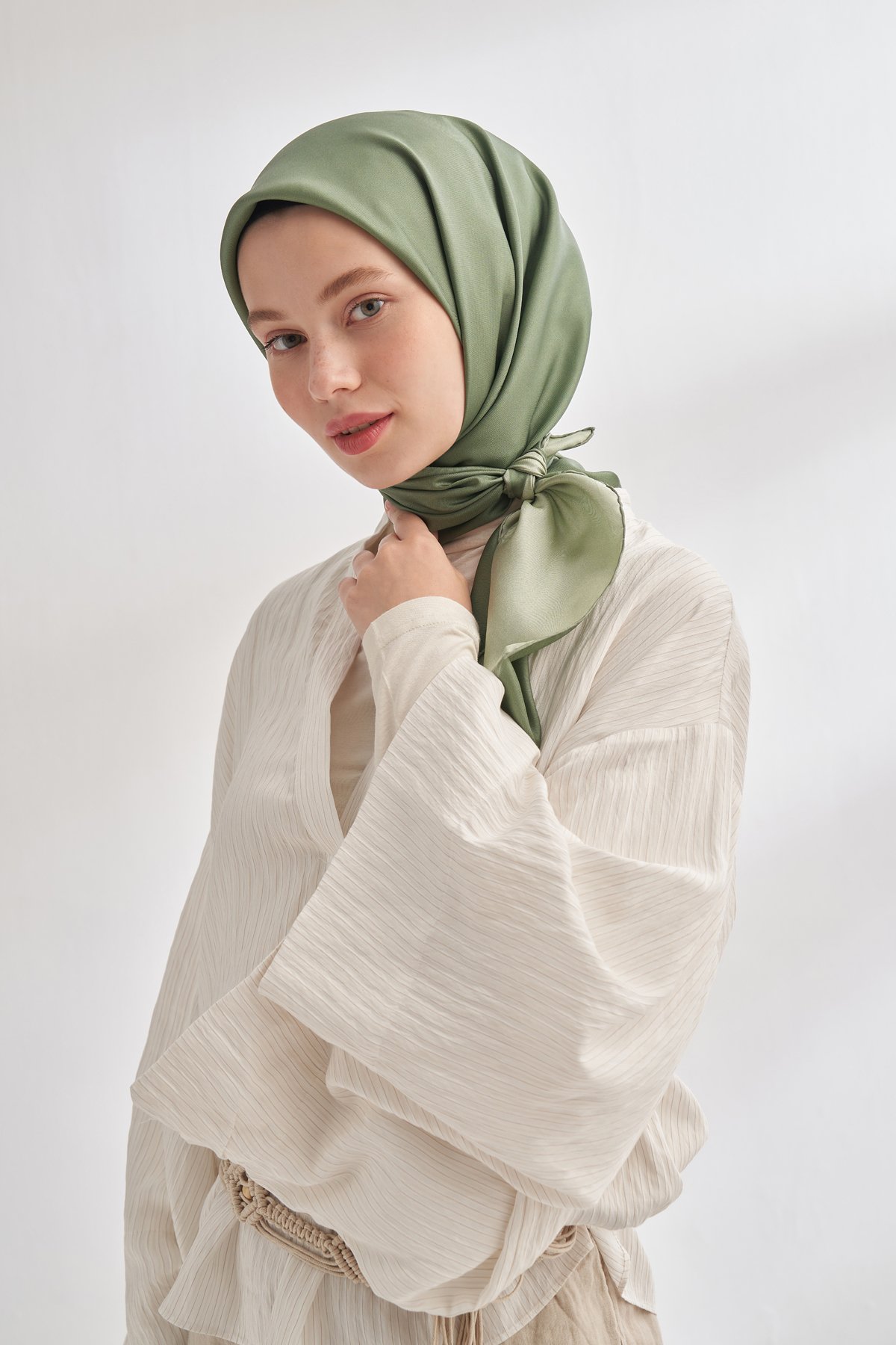 PREMIUM ÇİFT TARAFLI TWILL İPEK EŞARP - HAKİ - KETEN YEŞİLİ