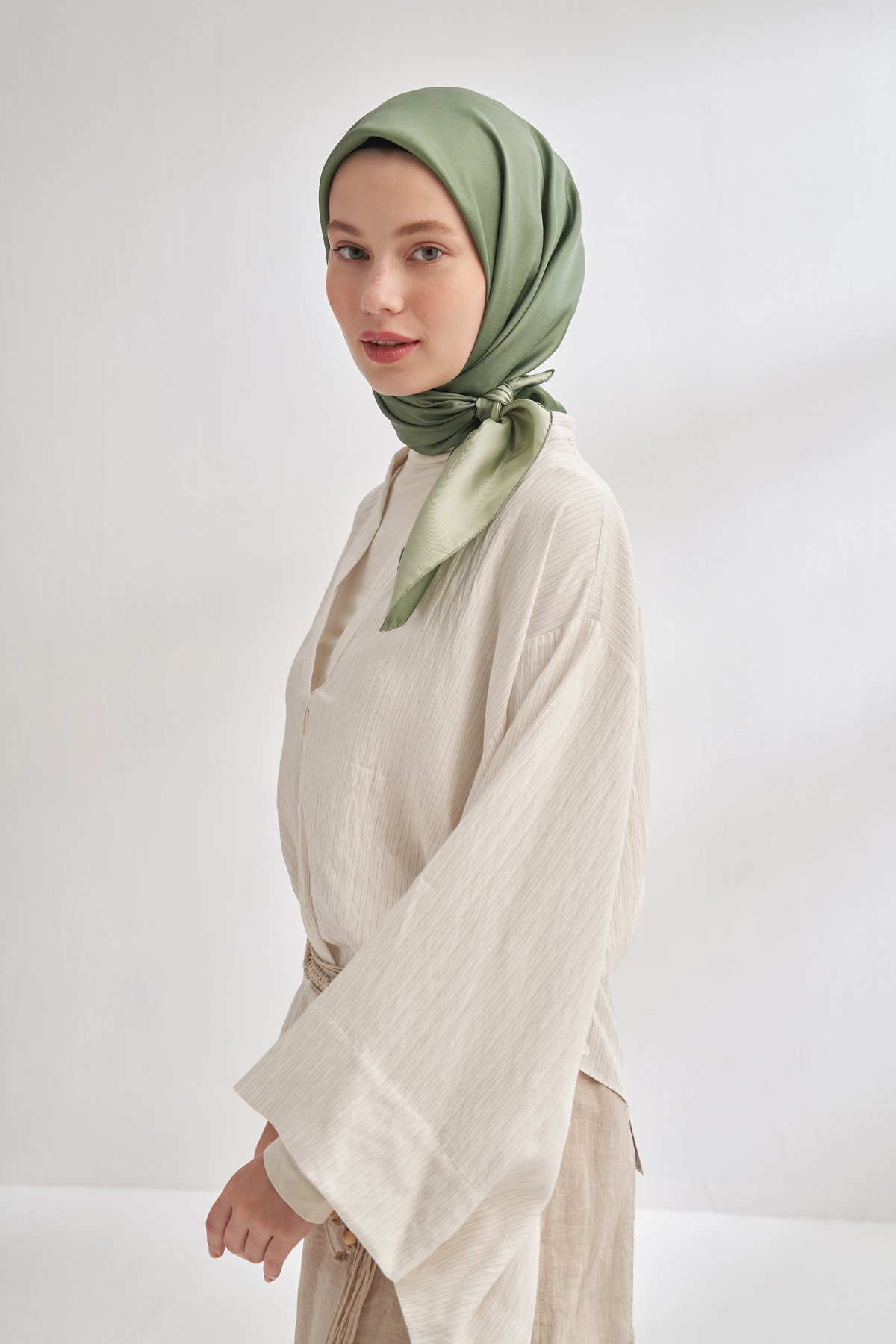 PREMIUM ÇİFT TARAFLI TWILL İPEK EŞARP - HAKİ - KETEN YEŞİLİ