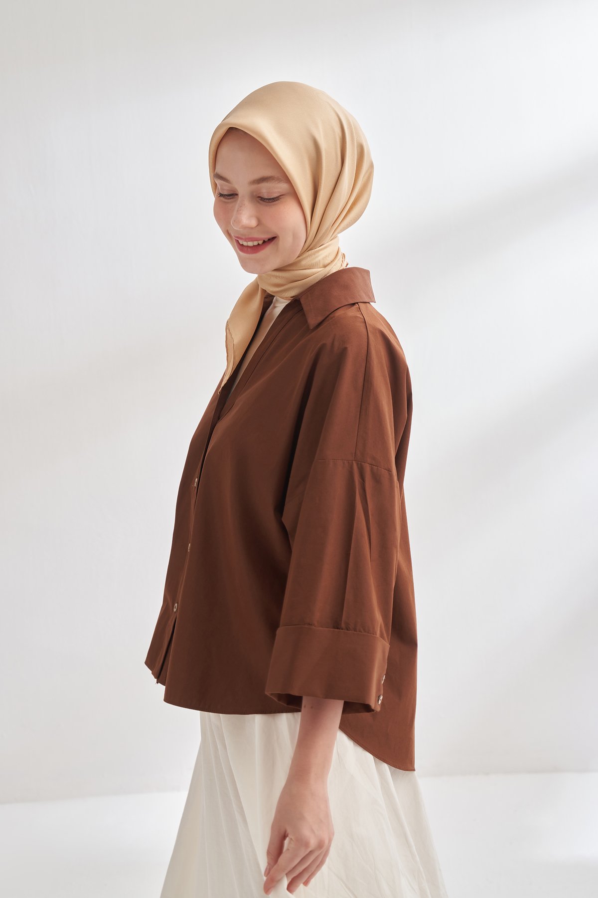 PREMIUM ÇİFT TARAFLI TWILL İPEK EŞARP -  KAHVE - BALKÖPÜĞÜ