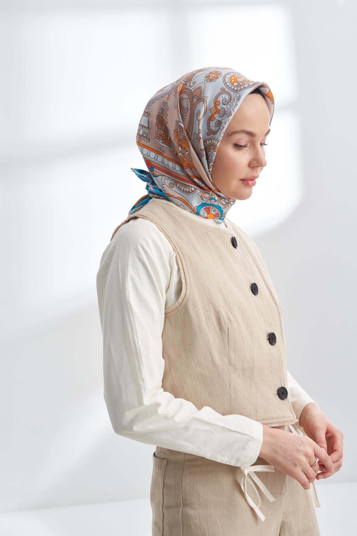 PREMIUM COLLECTION CROWN DESEN TWILL İPEK EŞARP - KAMEL
