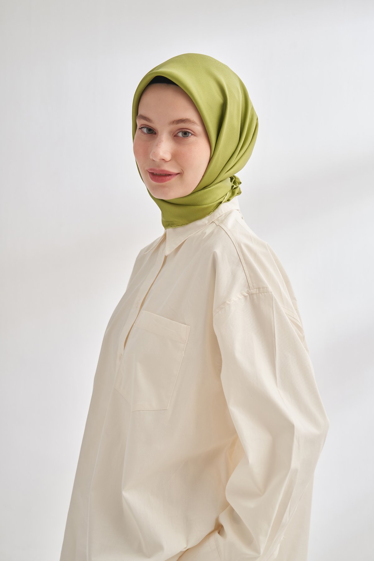 PREMIUM TWILL İPEK EŞARP - YAĞ YEŞİLİ
