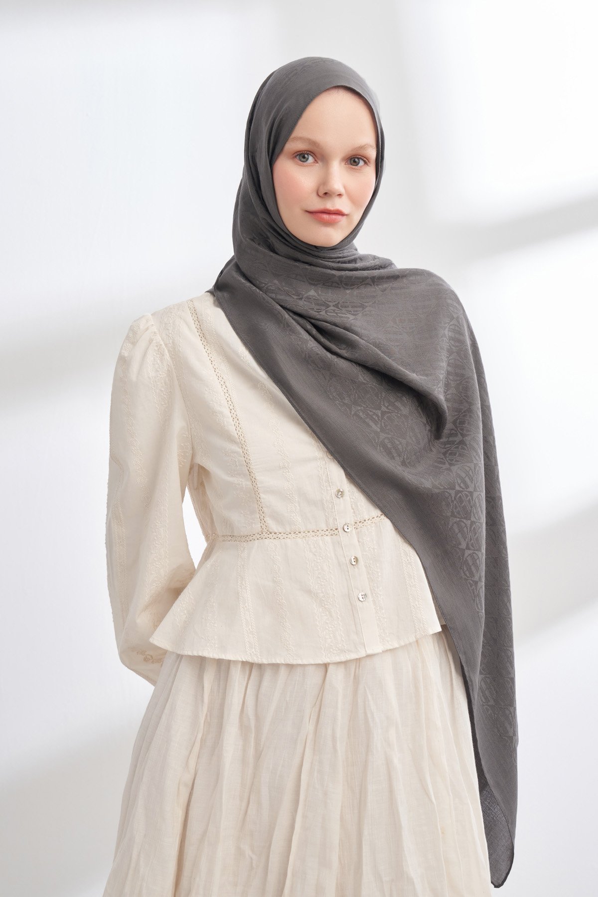 SOLEA JAKAR ICON DESEN ŞAL - FÜME