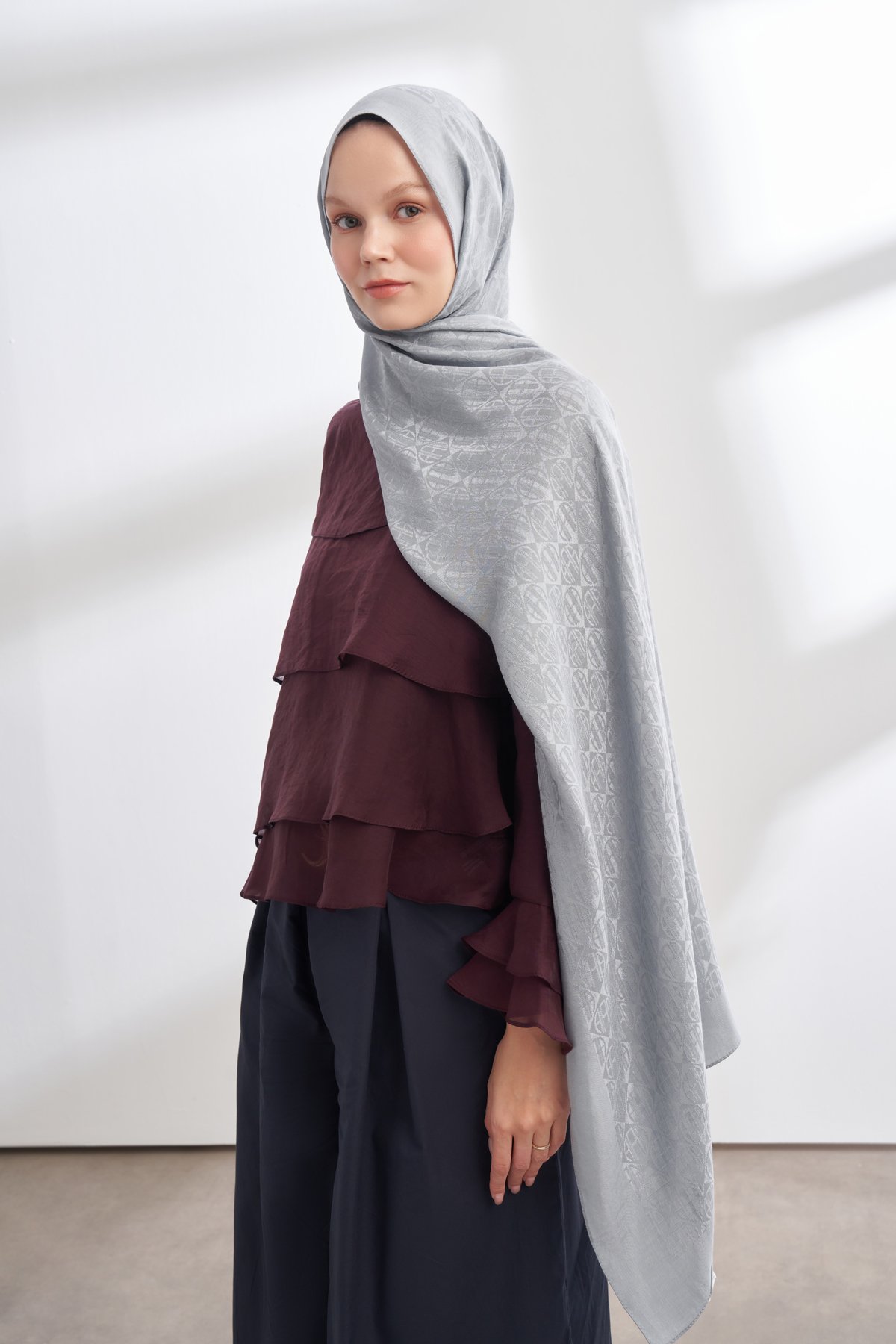 SOLEA JAKAR ICON DESEN ŞAL - GRİ