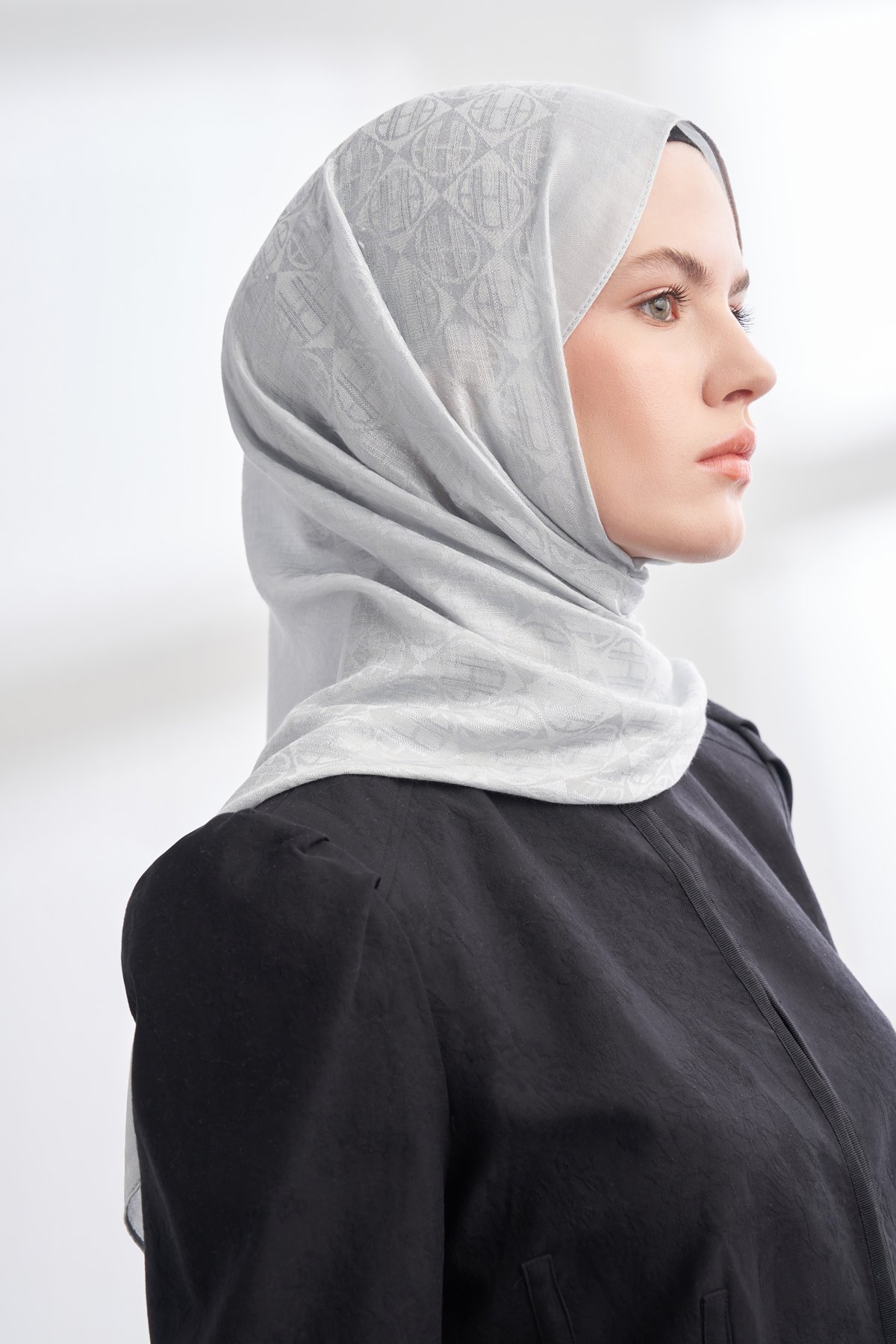 SOLEA JAKAR ICON DESEN ŞAL - GÜMÜŞ